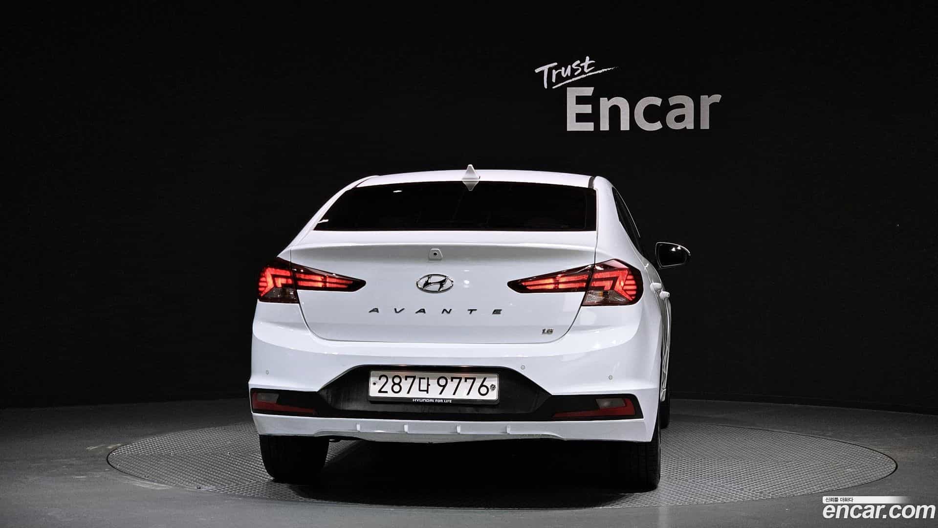 AVANTE Hyundai 2020.0-OUTER-004