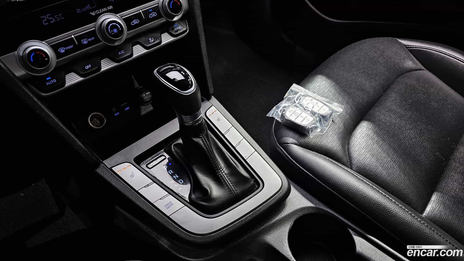 AVANTE Hyundai 2020.0-INNER-009