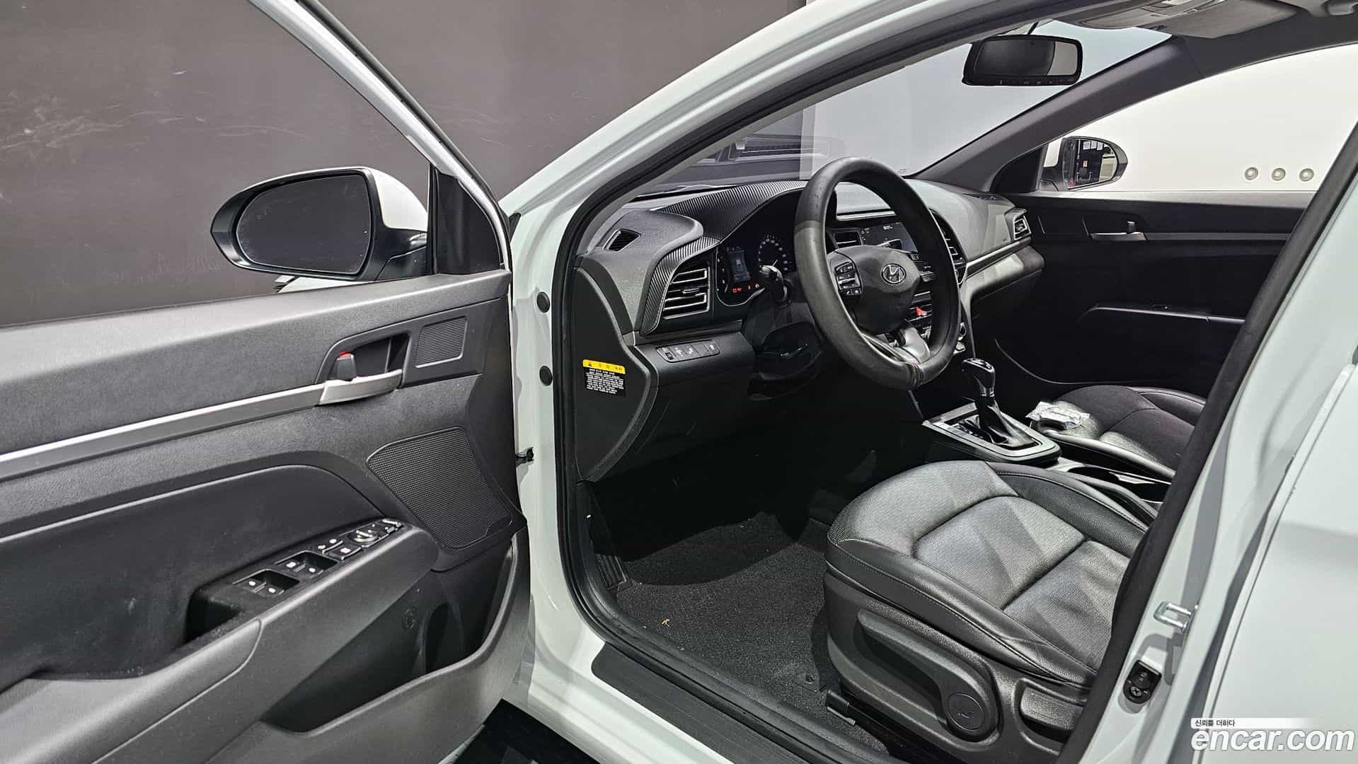 AVANTE Hyundai 2020.0-OPTION-015