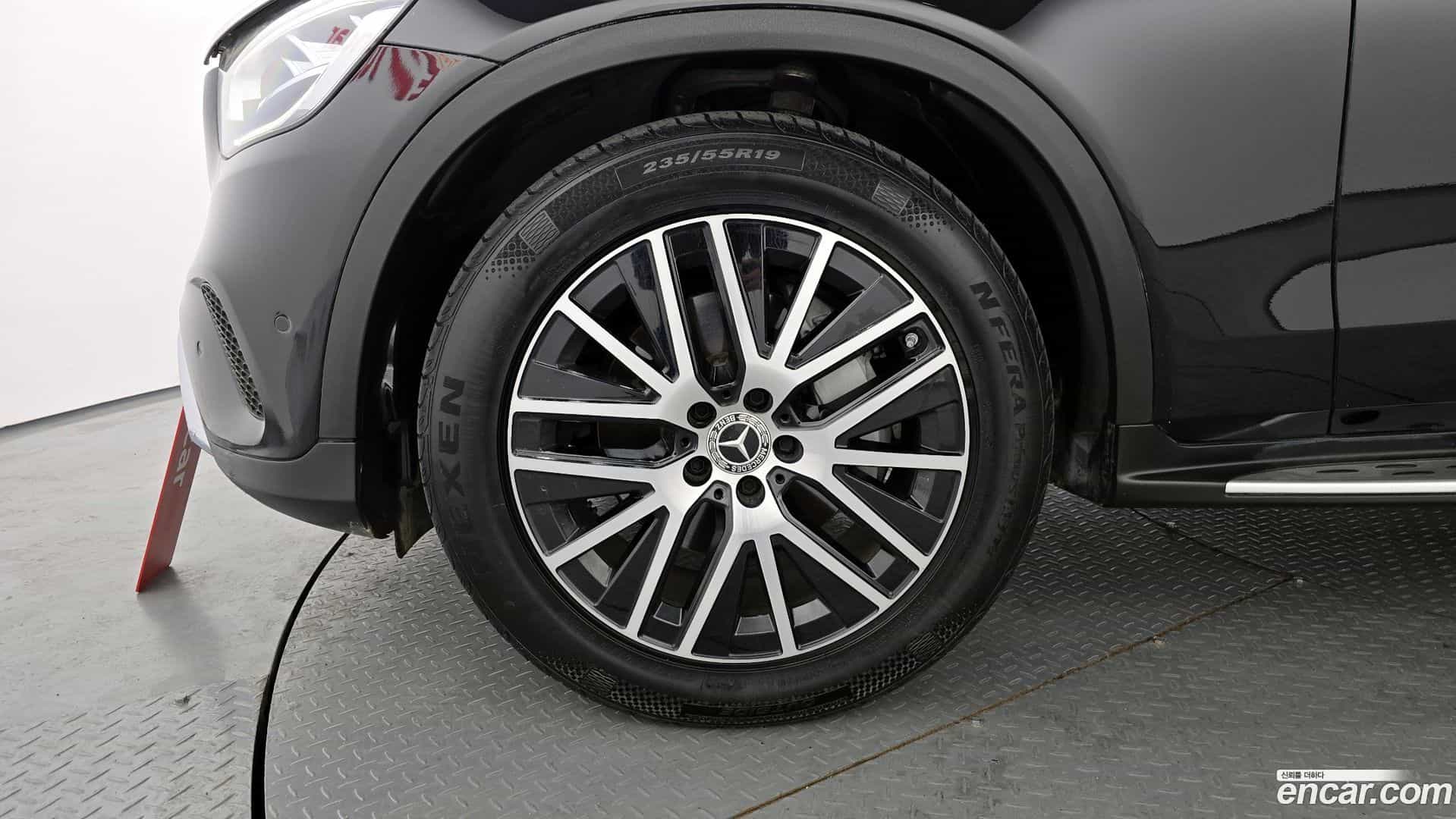 GLC-Class Mercedes-Benz 2021.4-OUTER-005