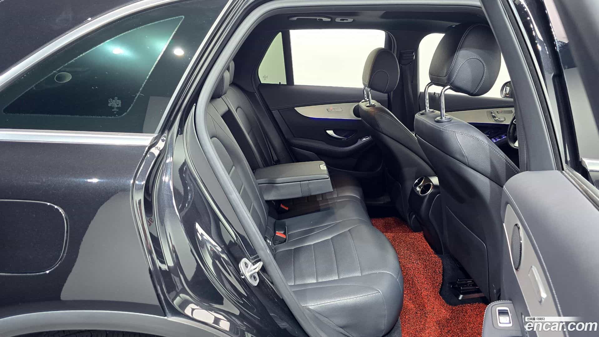 GLC-Class Mercedes-Benz 2021.4-OPTION-016