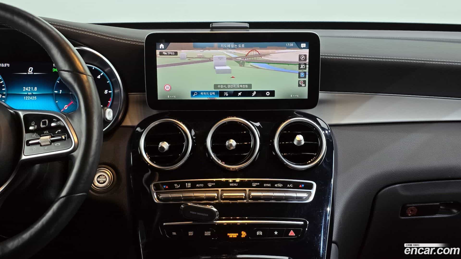 GLC-Class Mercedes-Benz 2021.4-OPTION-018