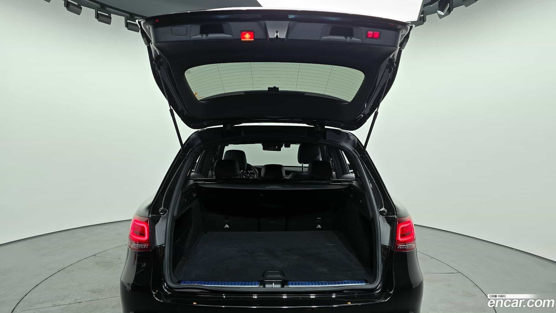 GLC-Class Mercedes-Benz 2021.4-OPTION-024