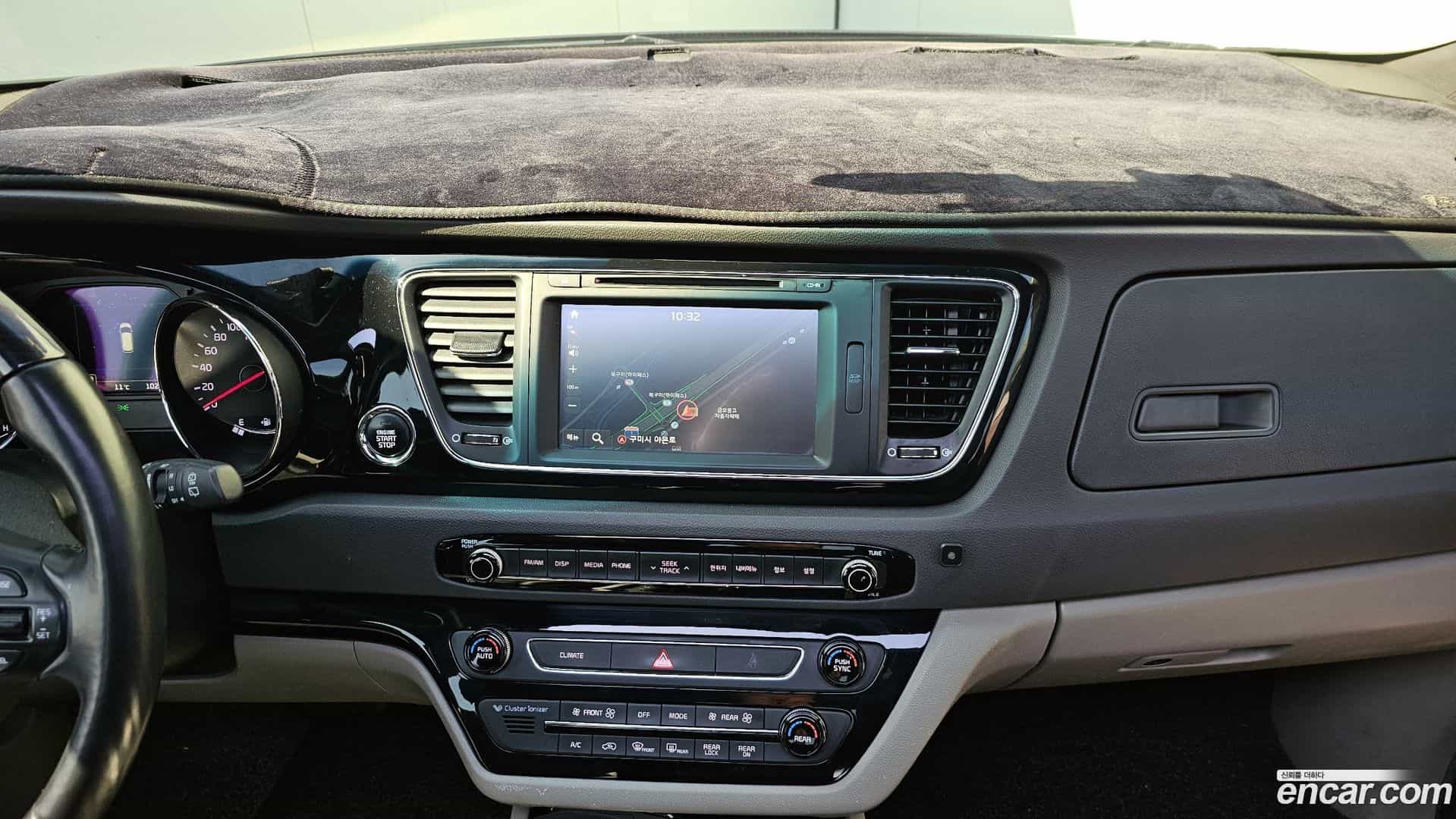 Canival Kia 2017.8-OPTION-018