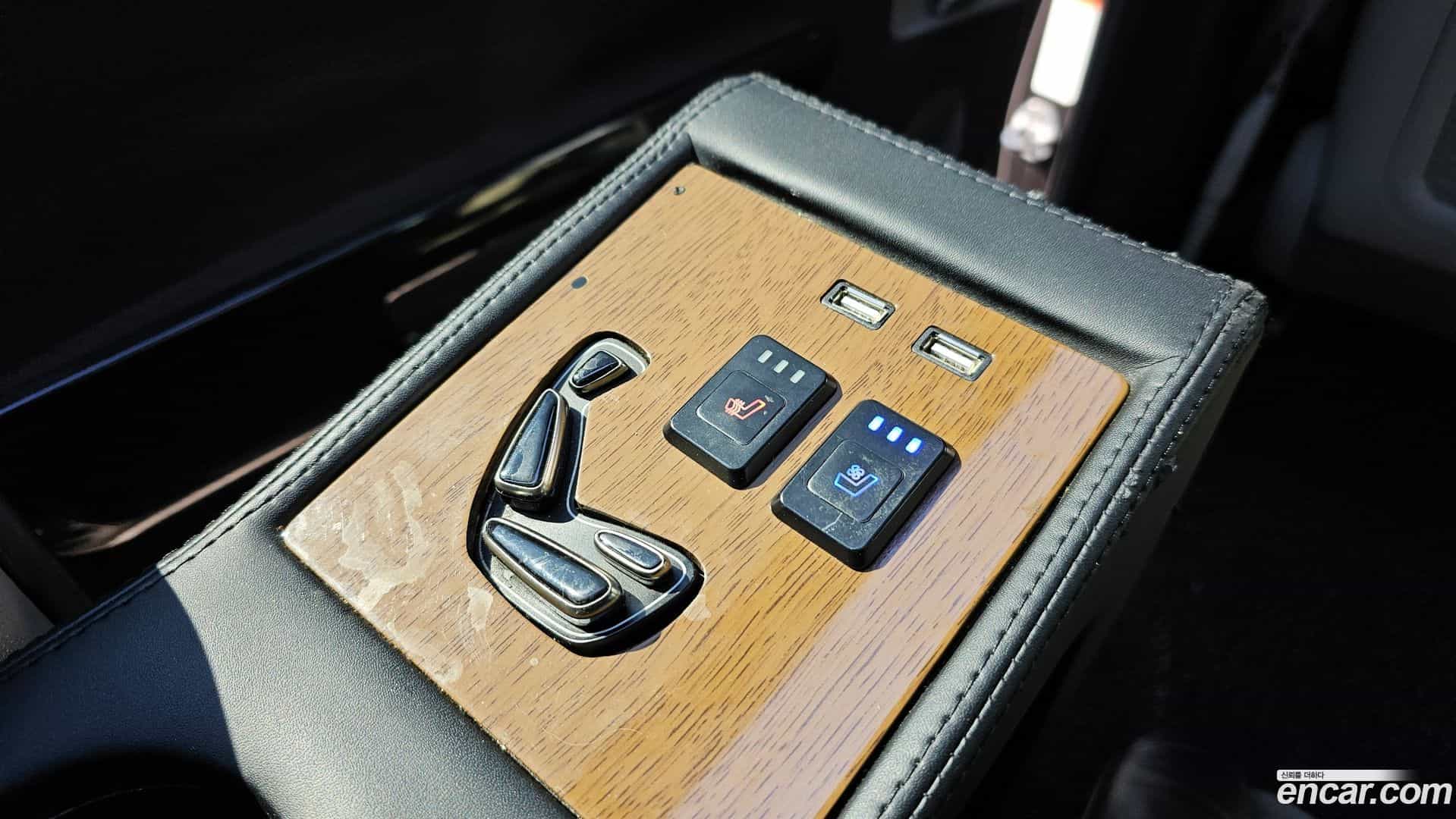 Canival Kia 2017.8-OPTION-023
