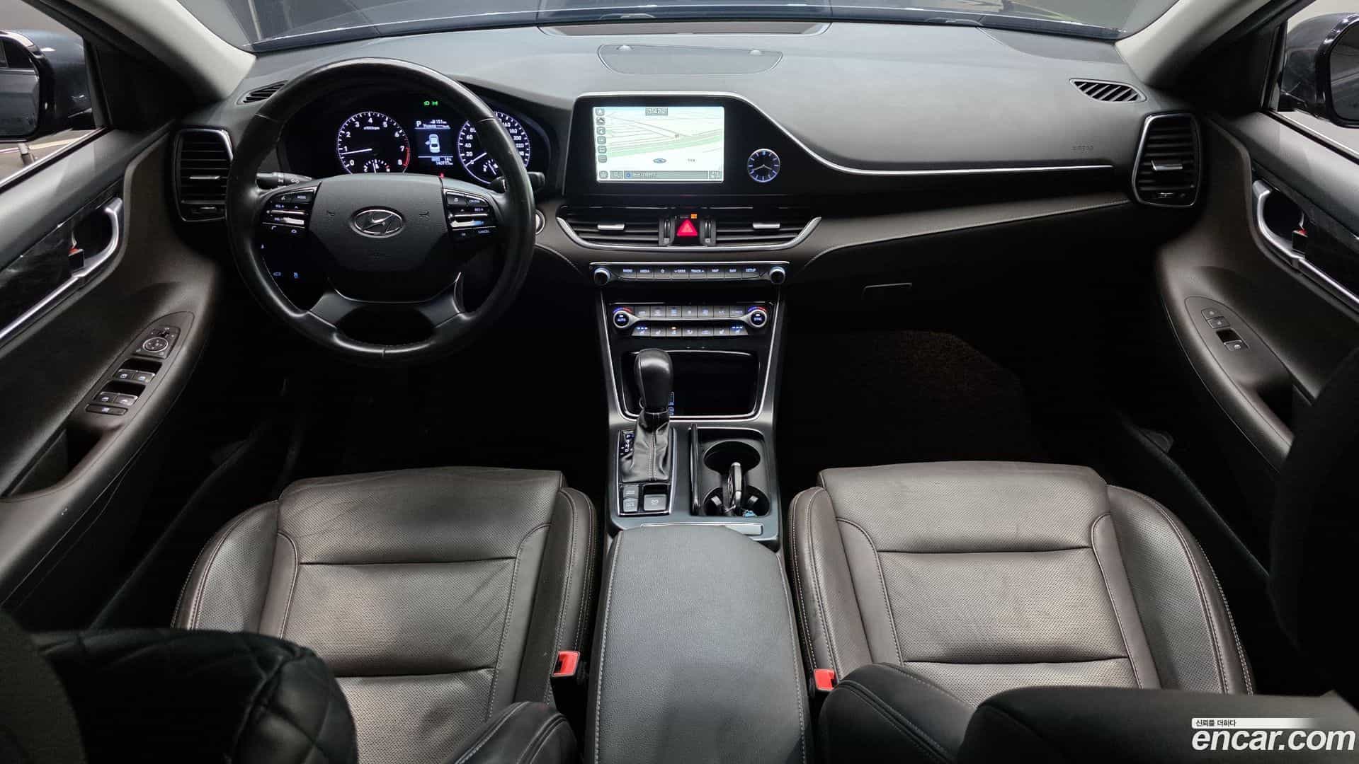 Grandeur Hyundai 2017.5-INNER-007