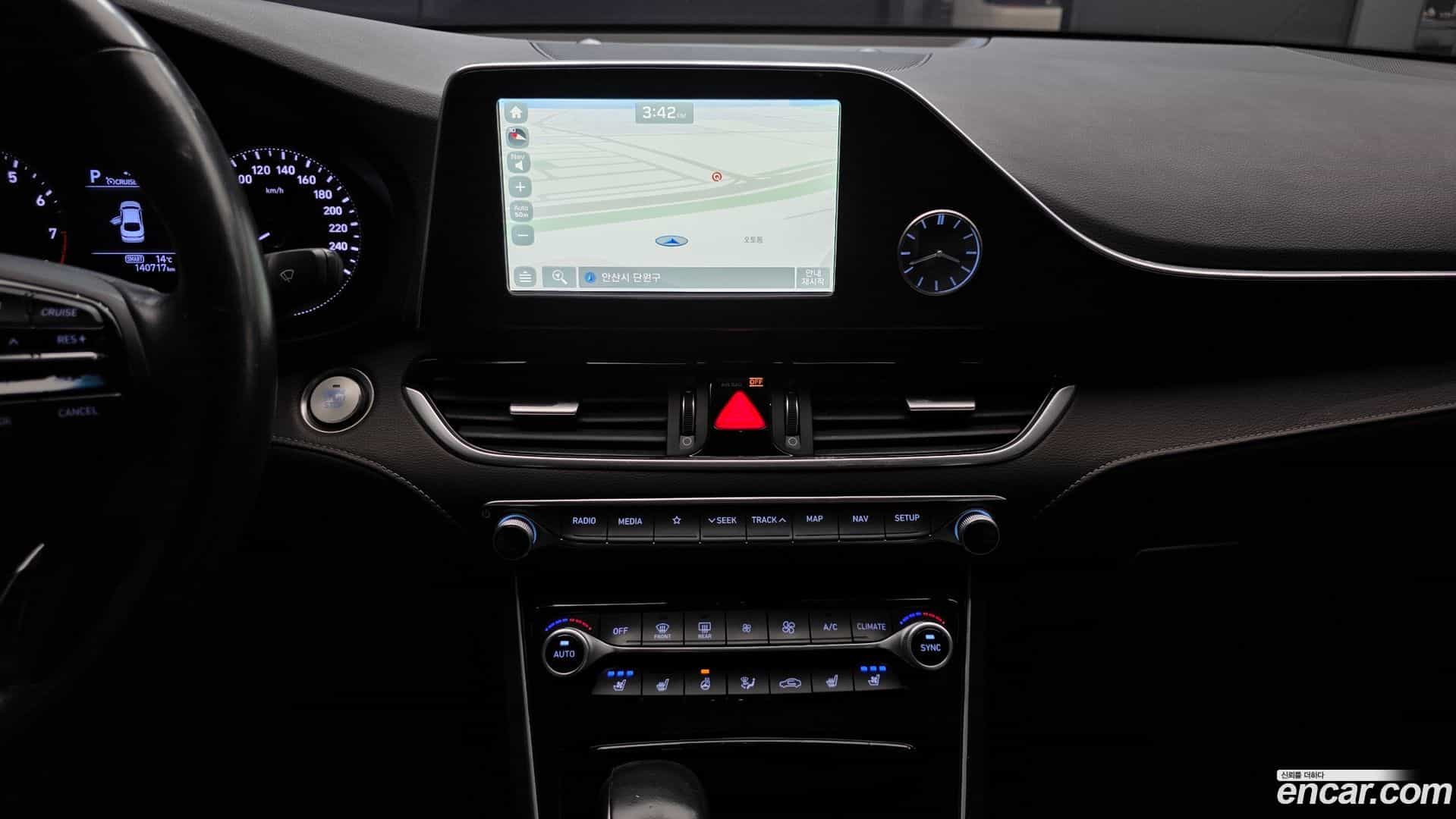 Grandeur Hyundai 2017.5-OPTION-022