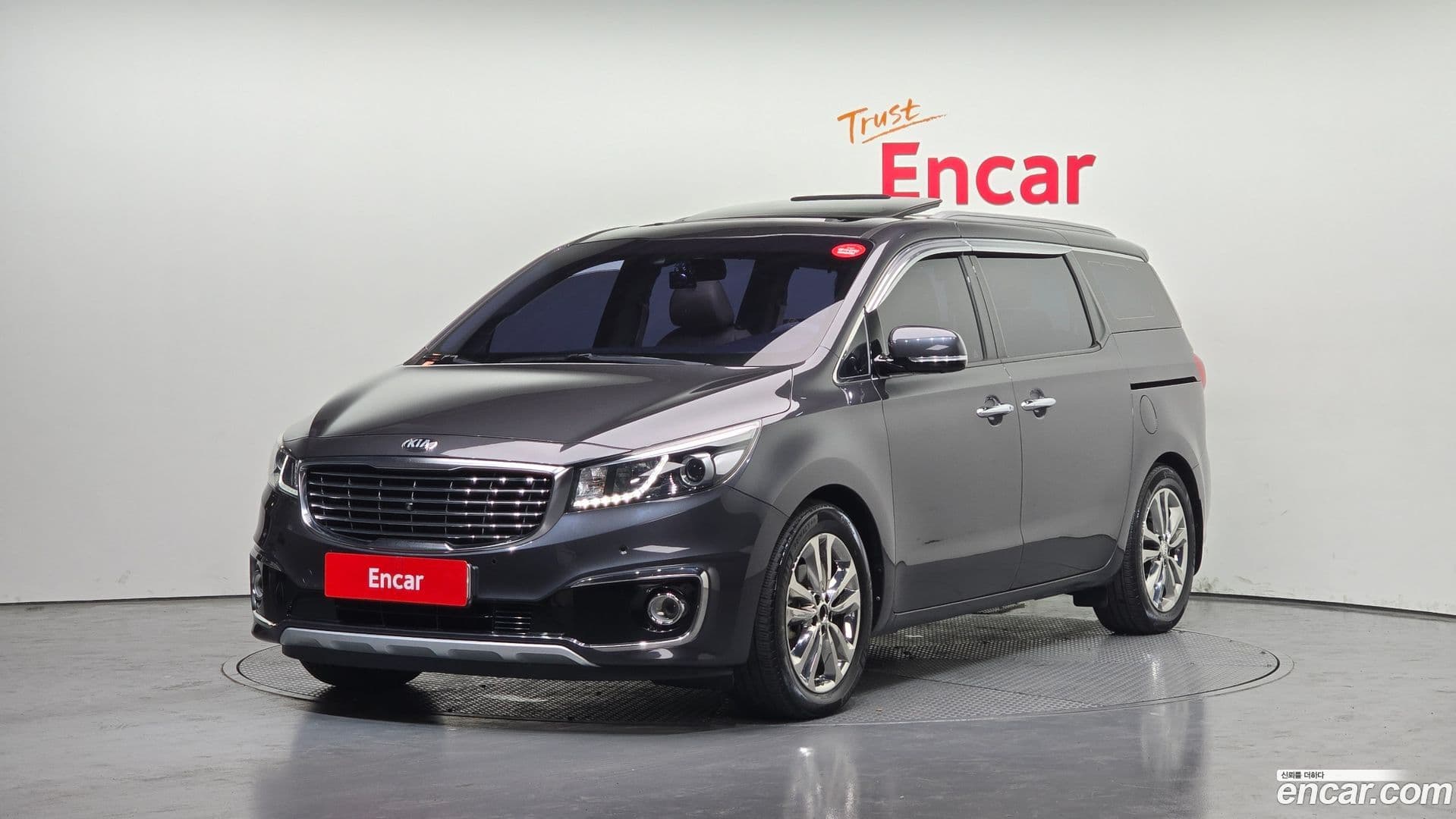 Main__Slider__Photo:Canival Kia 2018.3-0