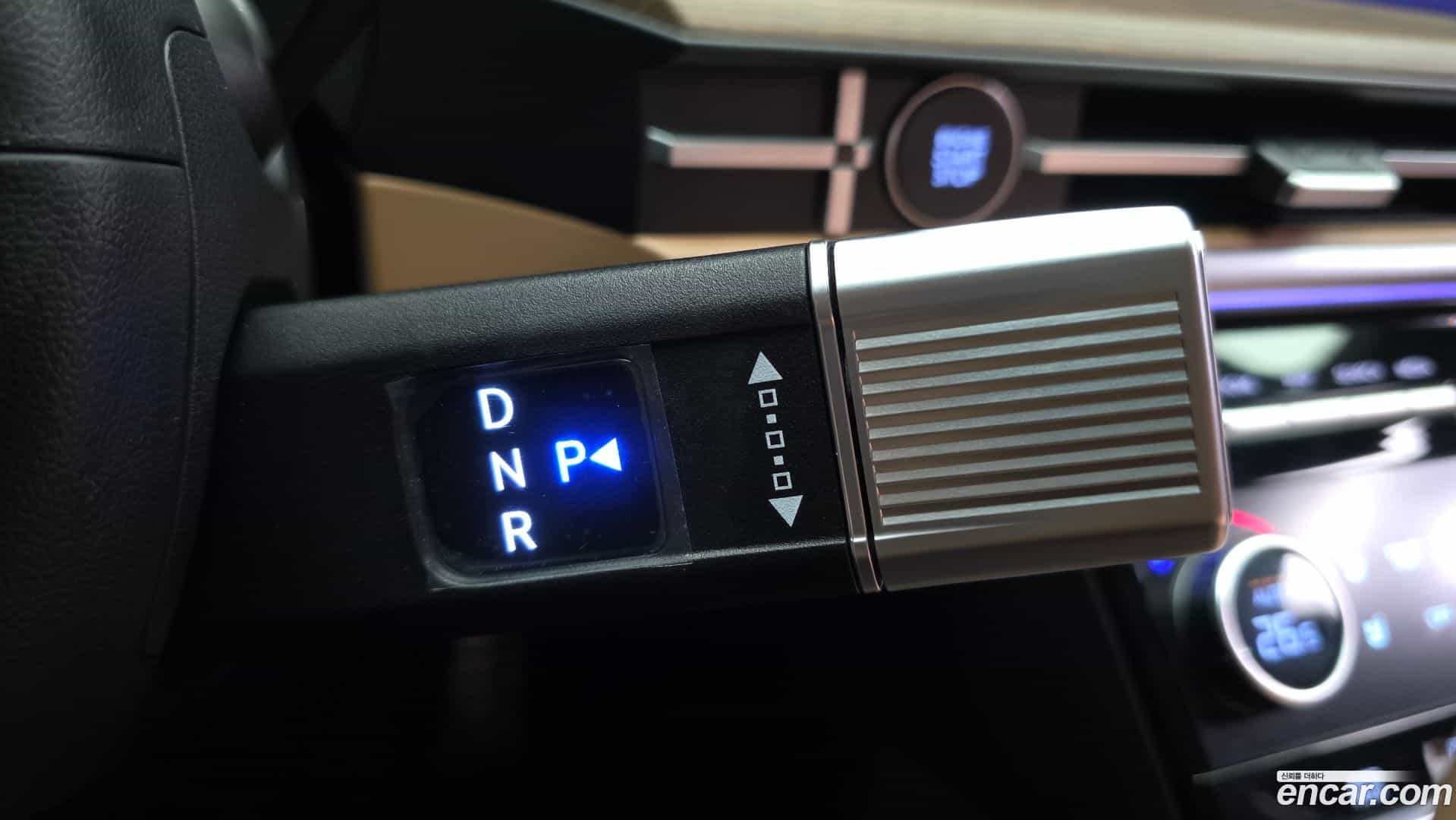 Santafe Hyundai 2025.1-INNER-009