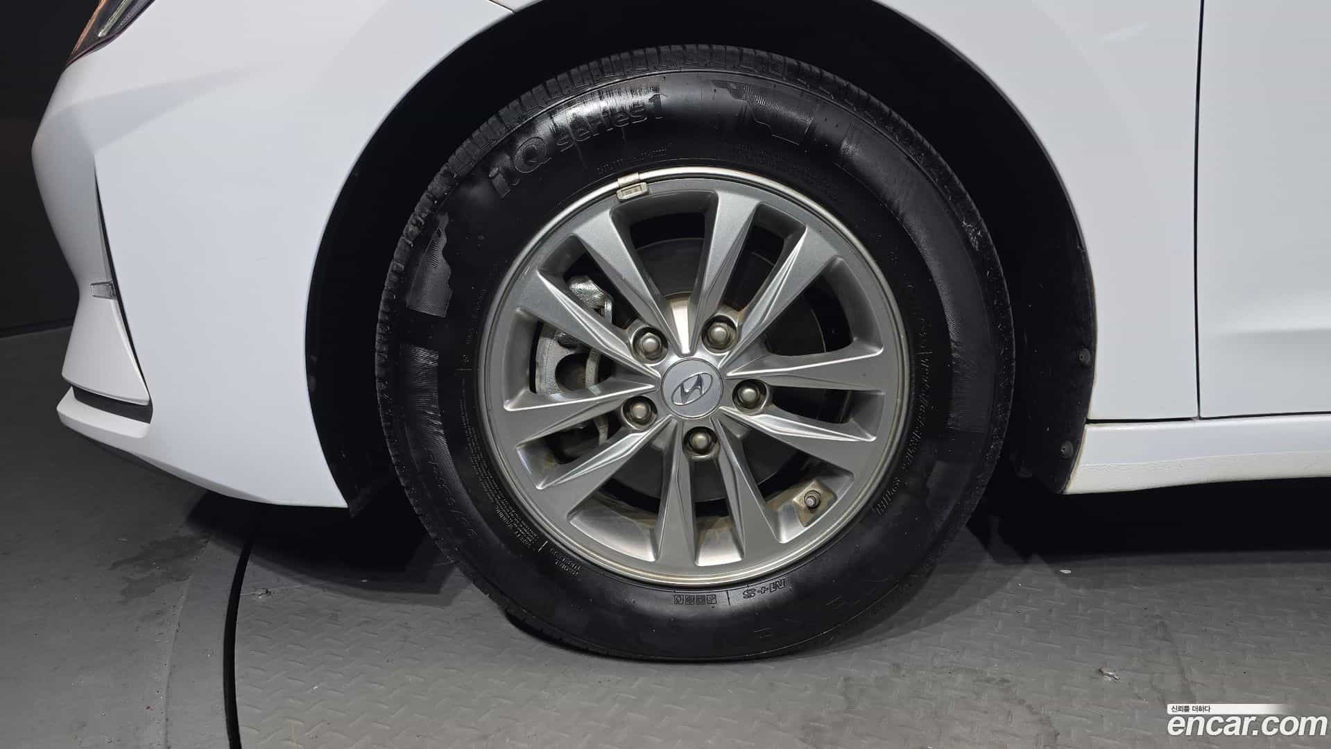 AVANTE Hyundai 2020.2-OUTER-005