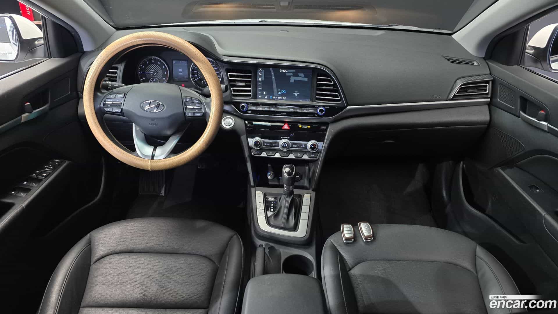 AVANTE Hyundai 2020.2-INNER-007
