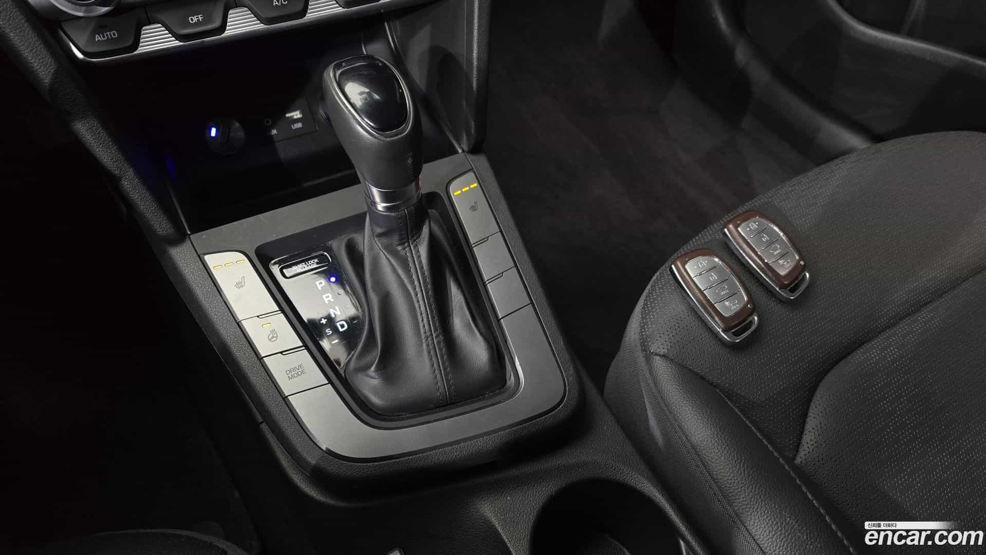 AVANTE Hyundai 2020.2-INNER-009