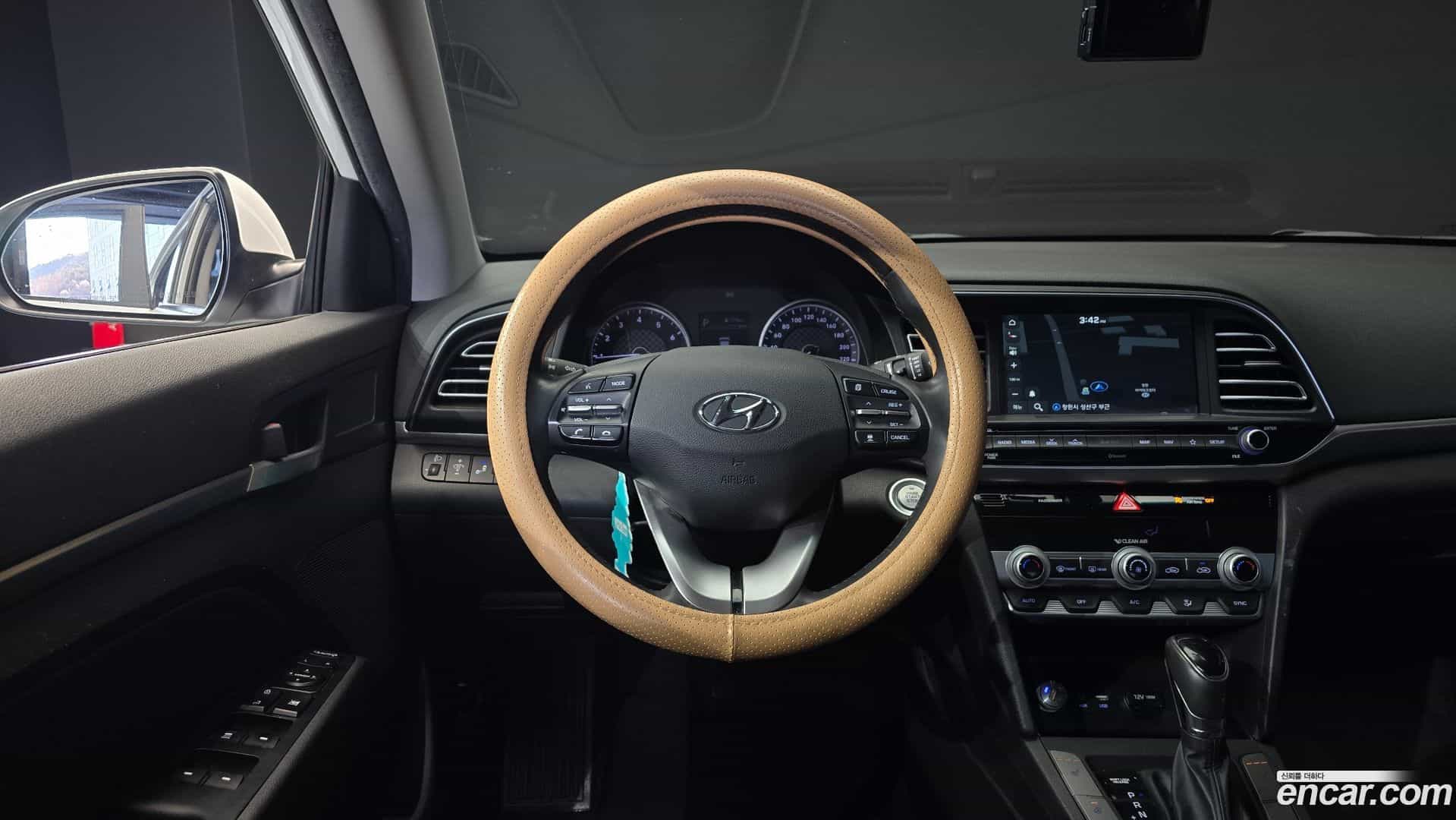 AVANTE Hyundai 2020.2-OPTION-017