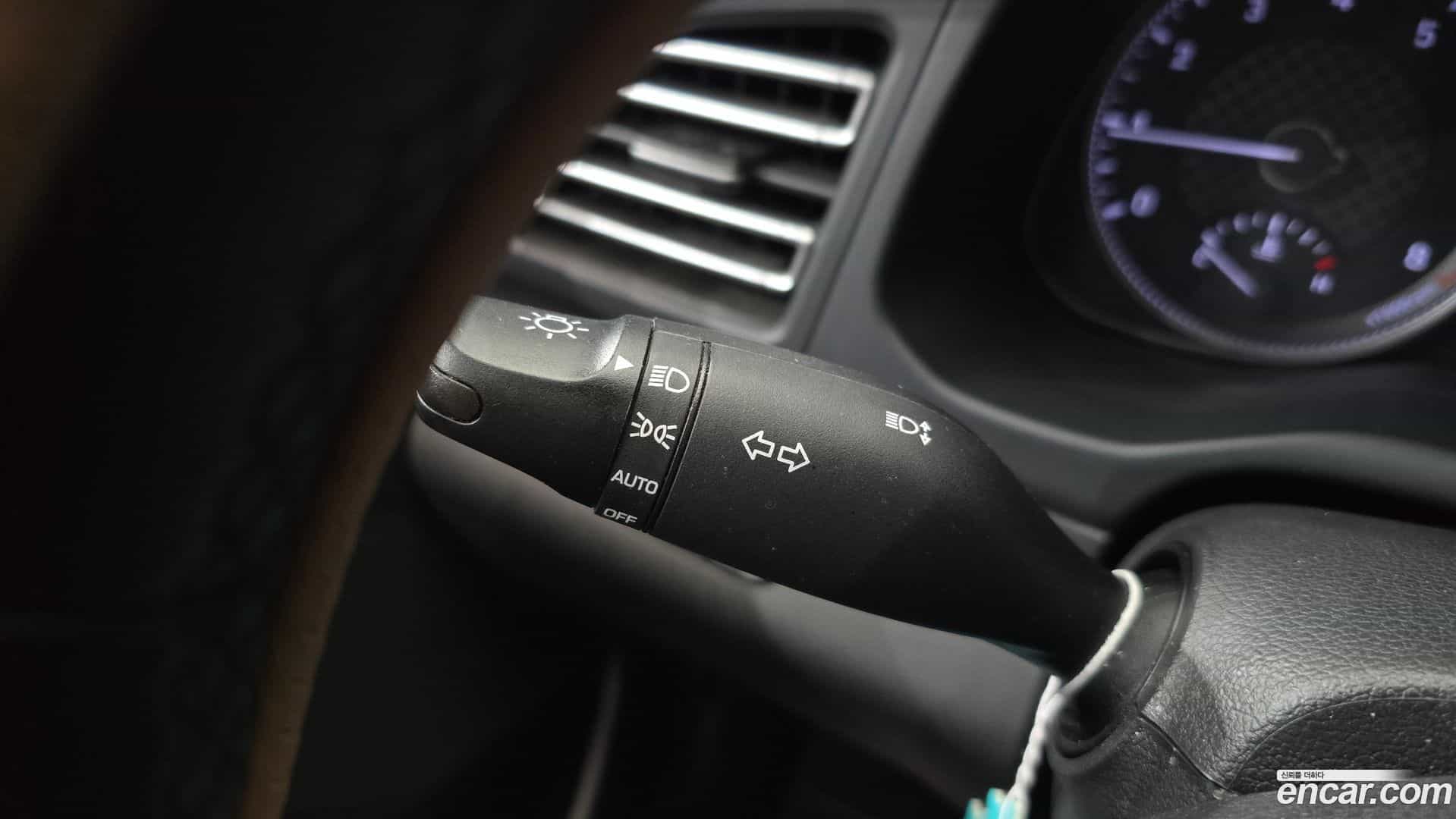 AVANTE Hyundai 2020.2-OPTION-020