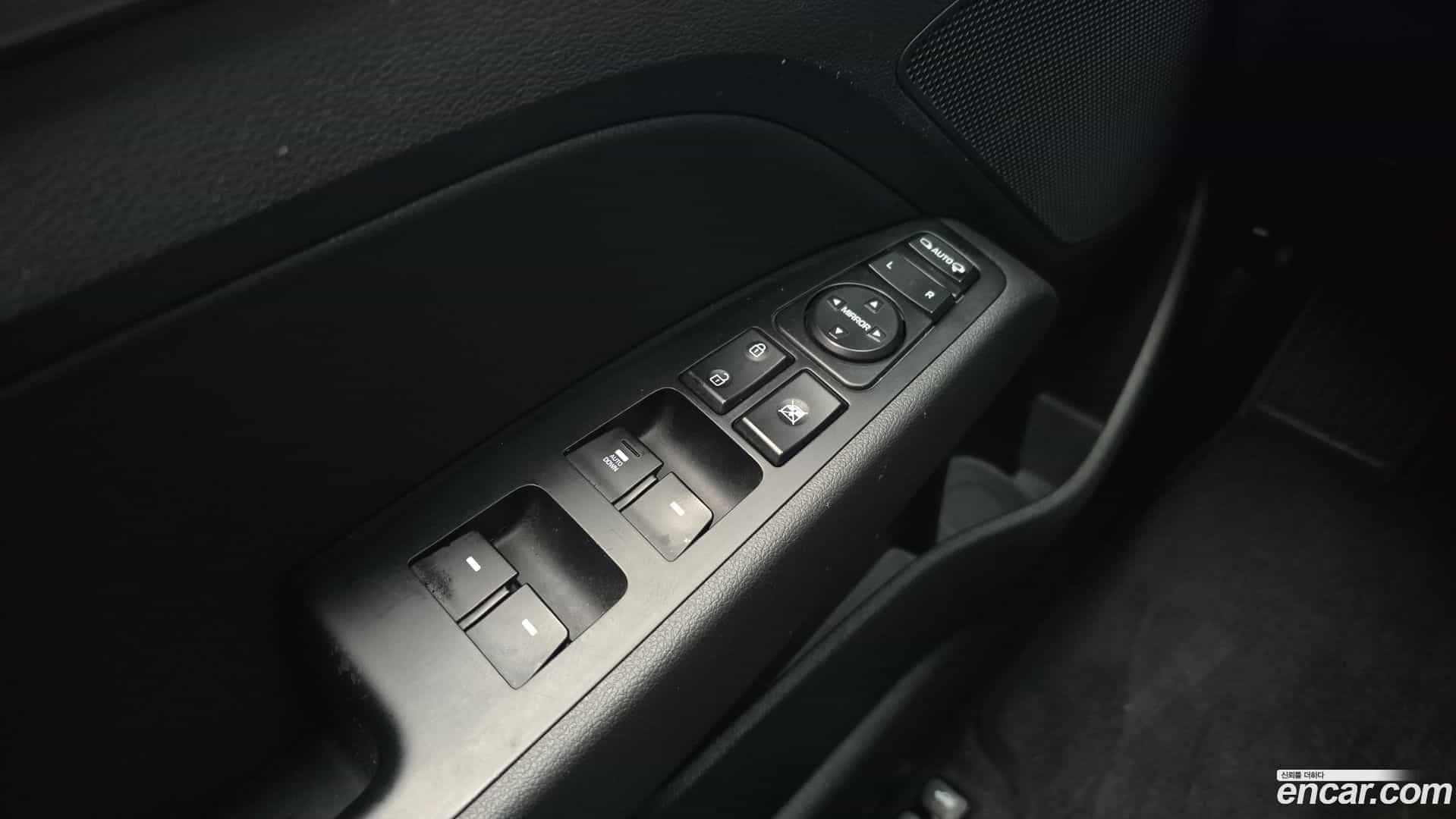 AVANTE Hyundai 2020.2-OPTION-022