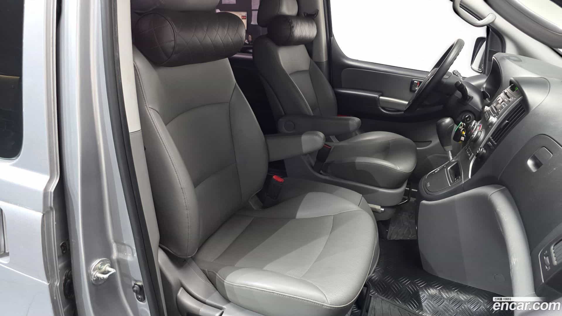 Starex Hyundai 2013.8-INNER-010