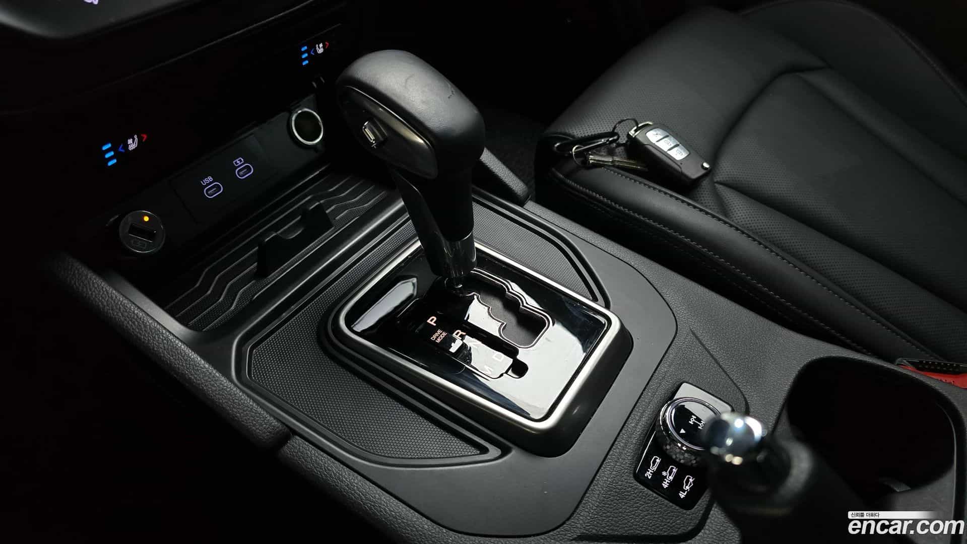 Rexton KG Mobility 2024.10-INNER-009