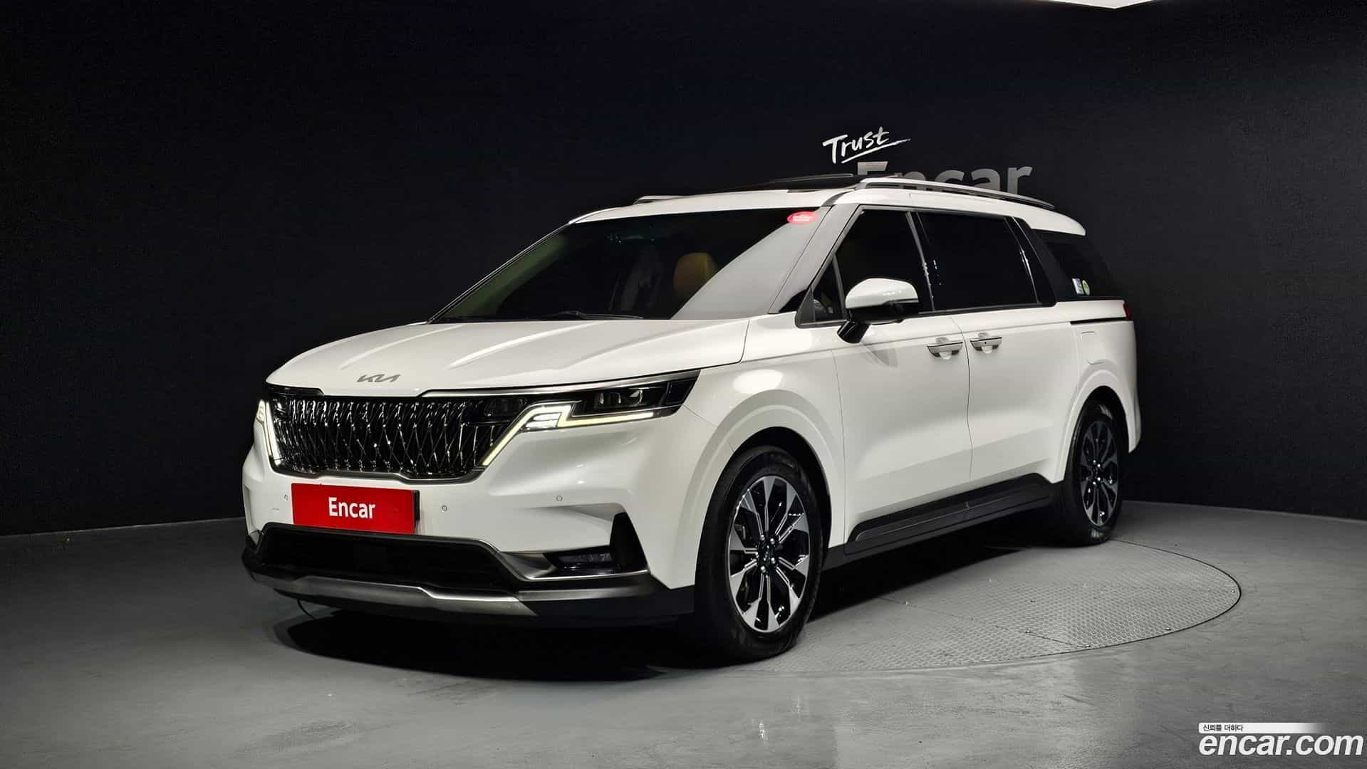 Canival Kia 2022.0-OUTER-001