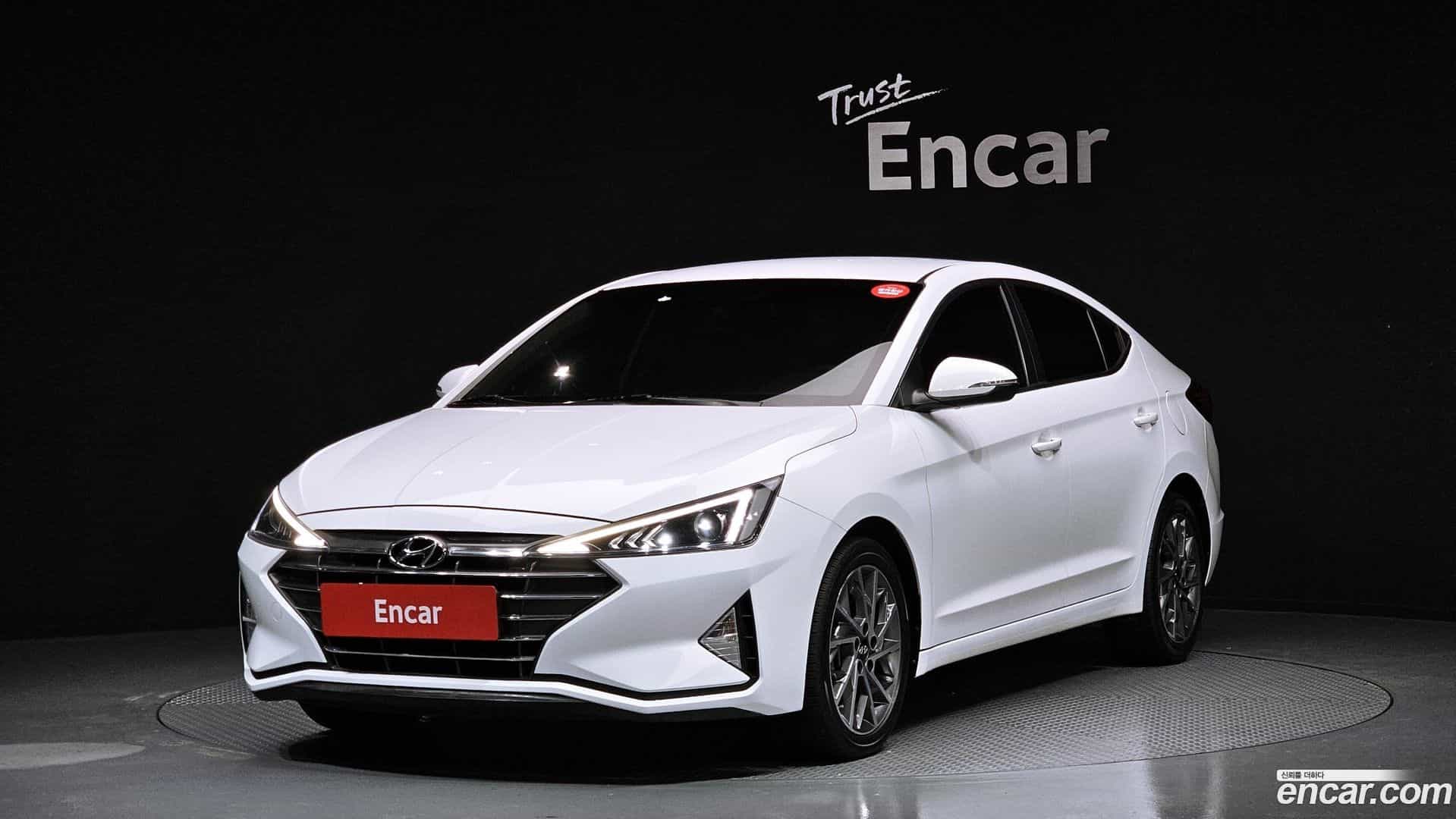 AVANTE Hyundai 2019.9-OUTER-001