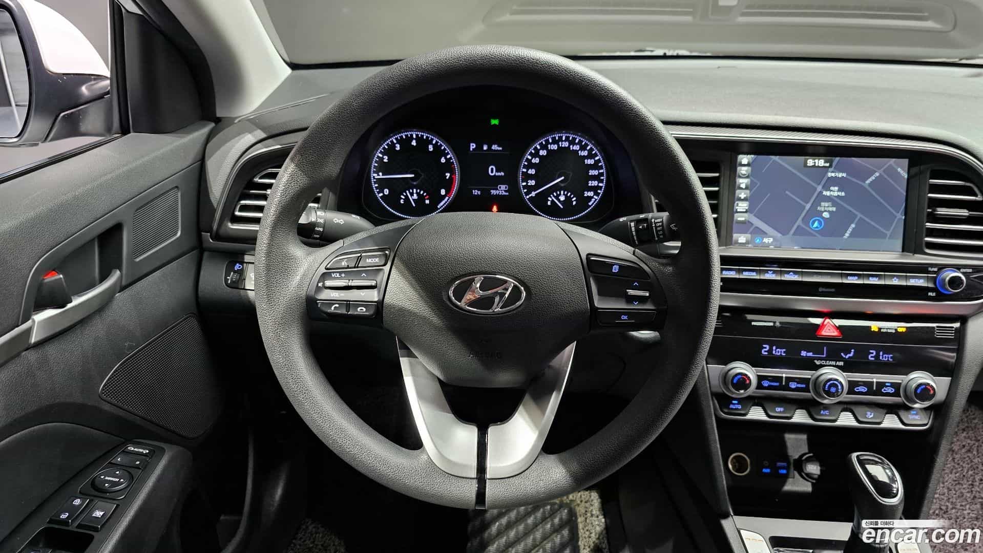 AVANTE Hyundai 2019.9-OPTION-017