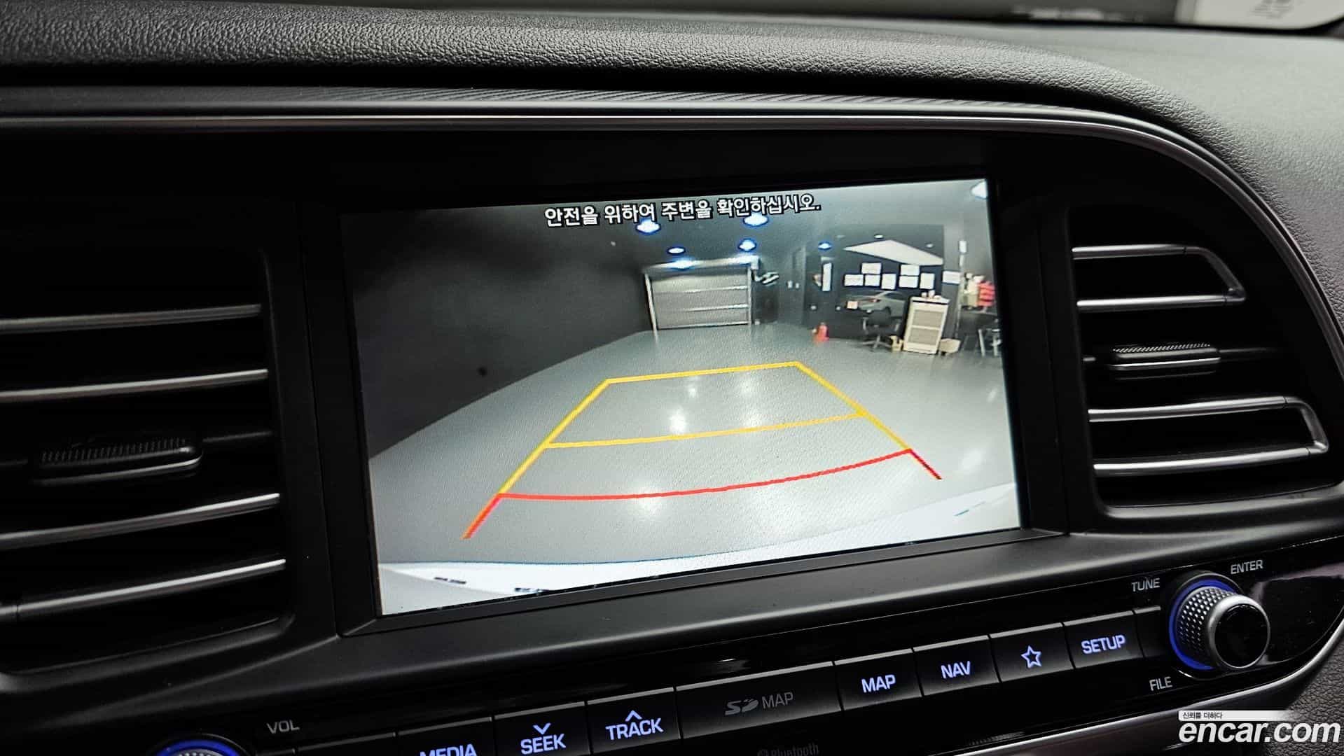 AVANTE Hyundai 2019.9-OPTION-020