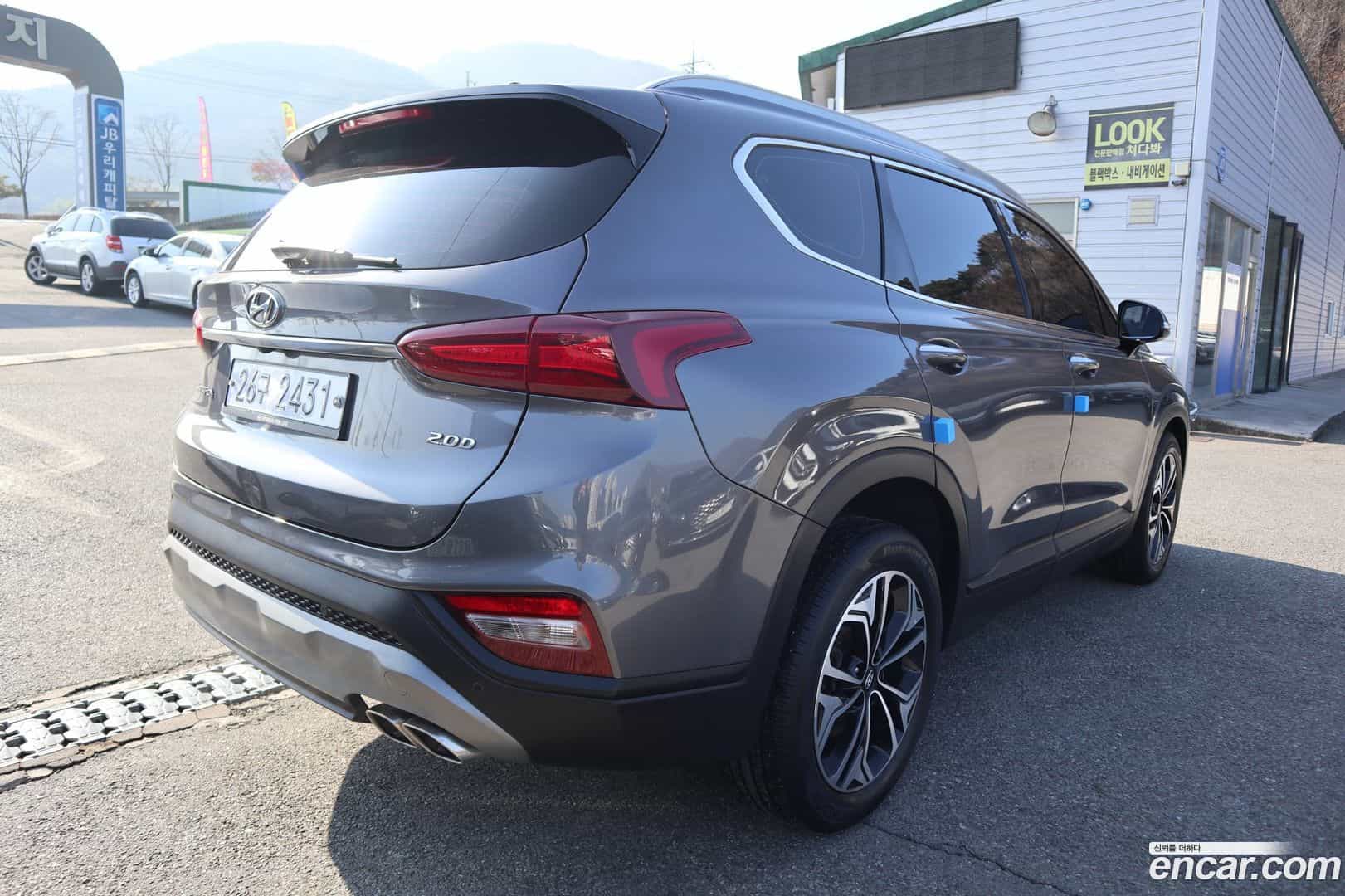 Santafe Hyundai 2018.3-OUTER-002