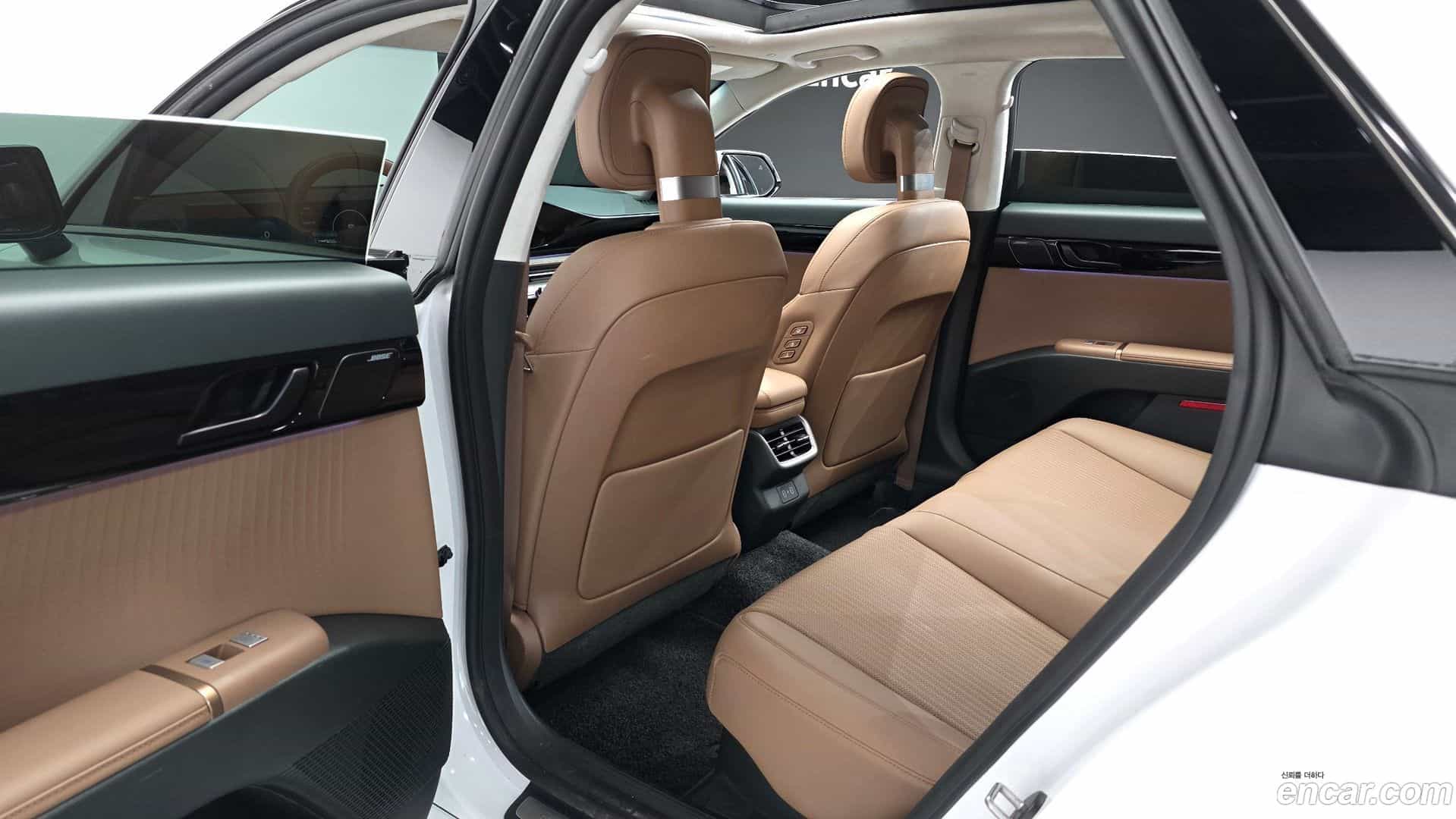 Grandeur Hyundai 2023.11-OPTION-017
