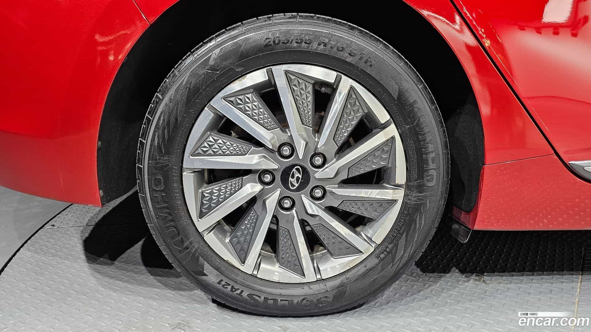 Ioniq Hyundai 2020.0-OUTER-005
