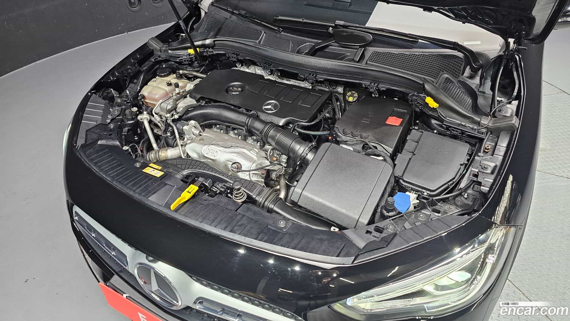 GLA-Class Mercedes-Benz 2020.9-OUTER-006