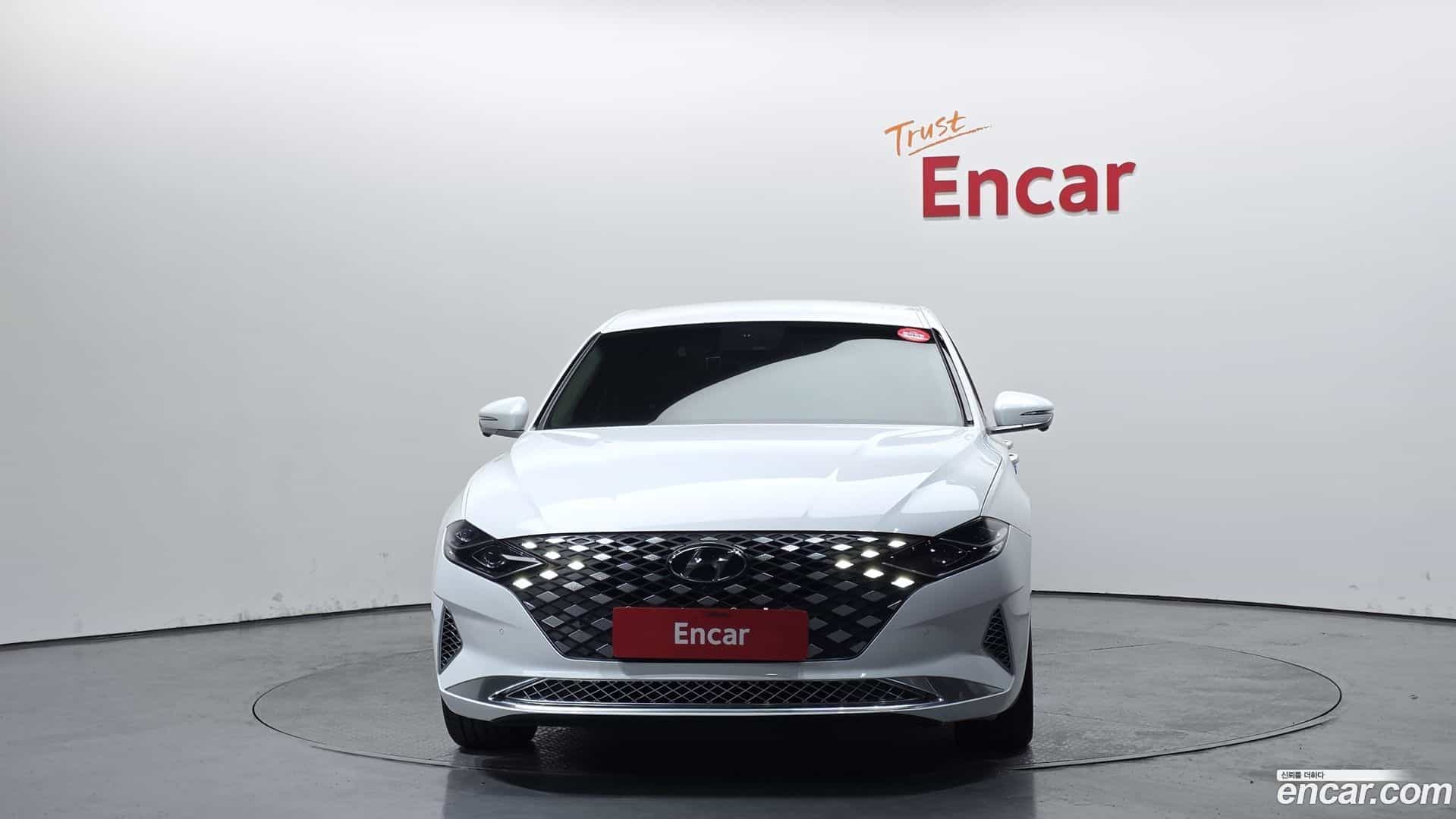 Grandeur Hyundai 2022.5-OUTER-003
