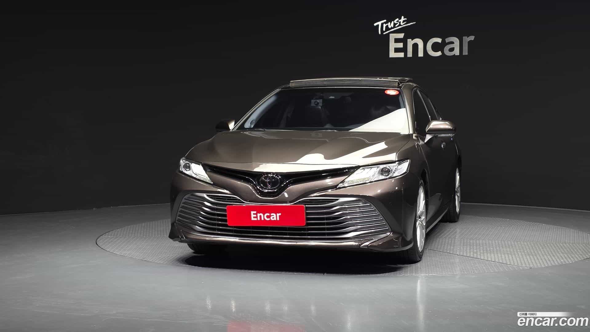 Camry Toyota 2019.3-OUTER-003