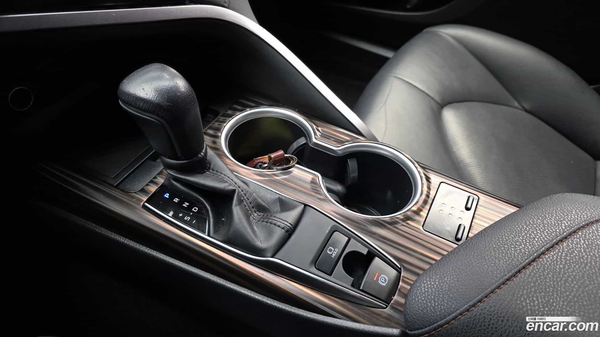Camry Toyota 2019.3-INNER-009