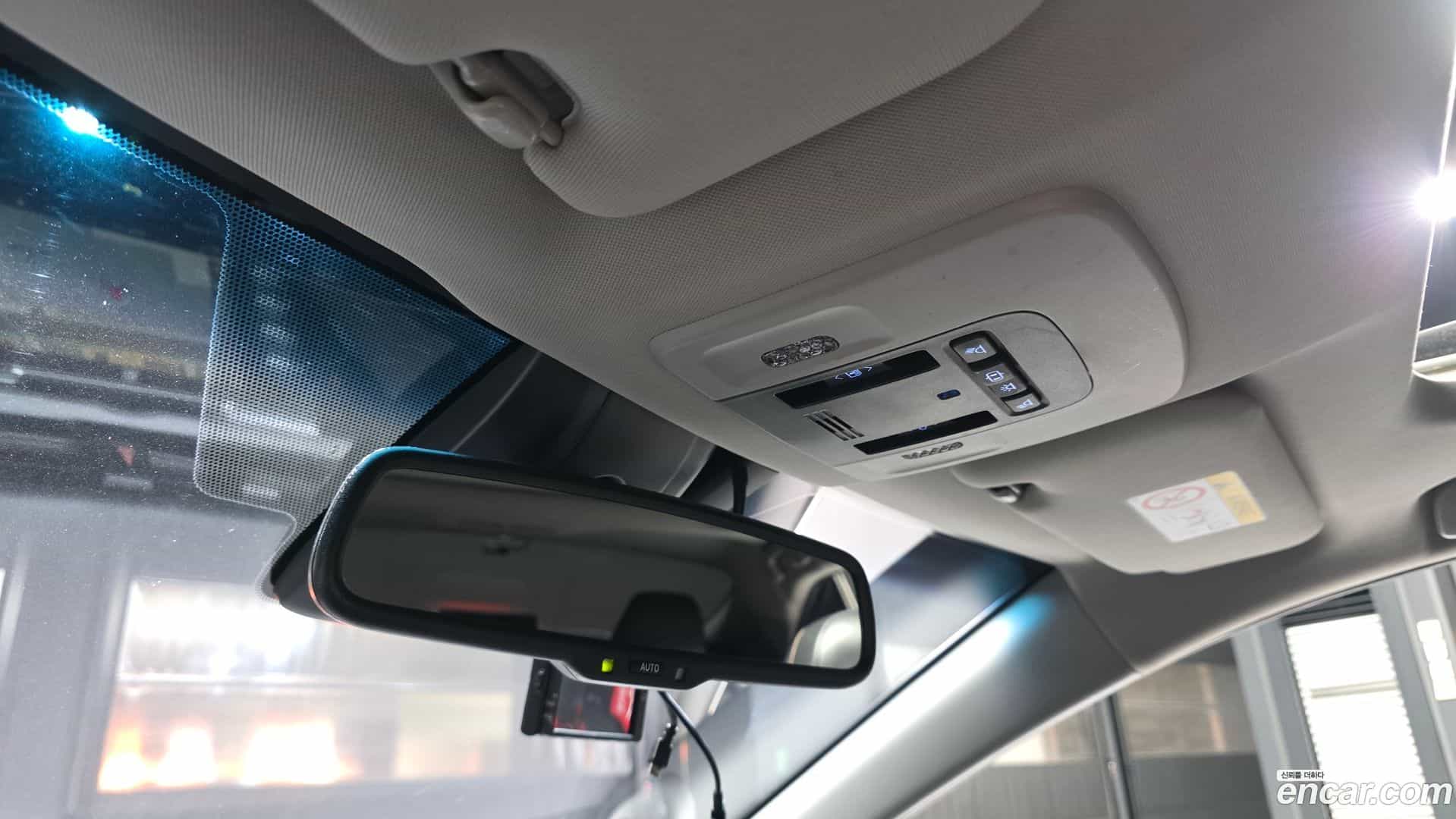 Camry Toyota 2019.3-OPTION-021