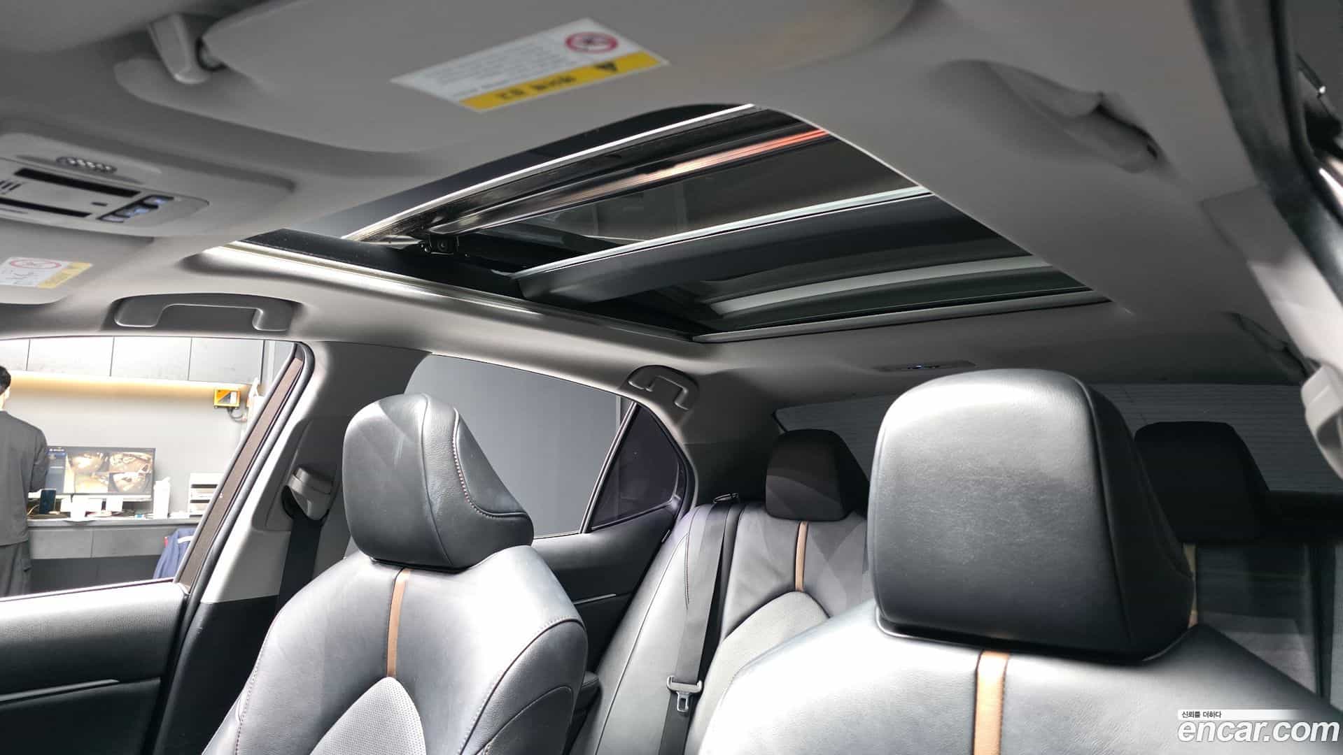 Camry Toyota 2019.3-OPTION-023