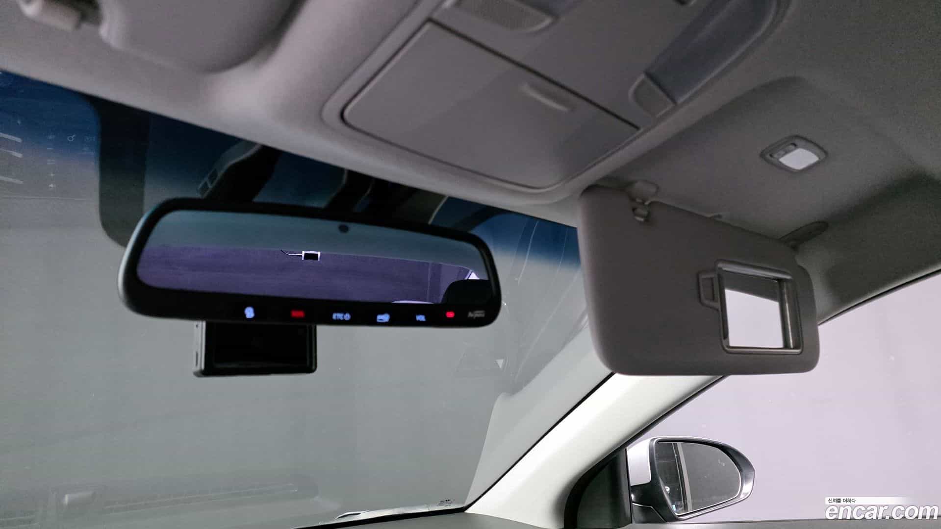 AVANTE Hyundai 2019.10-OPTION-021