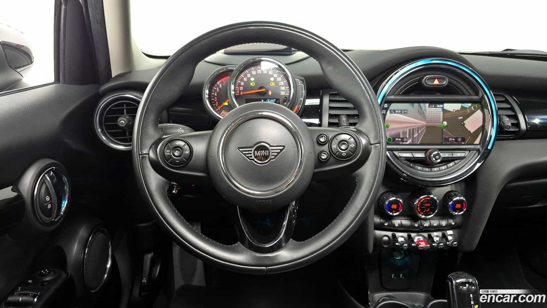Cooper Mini 2020.4-OPTION-017