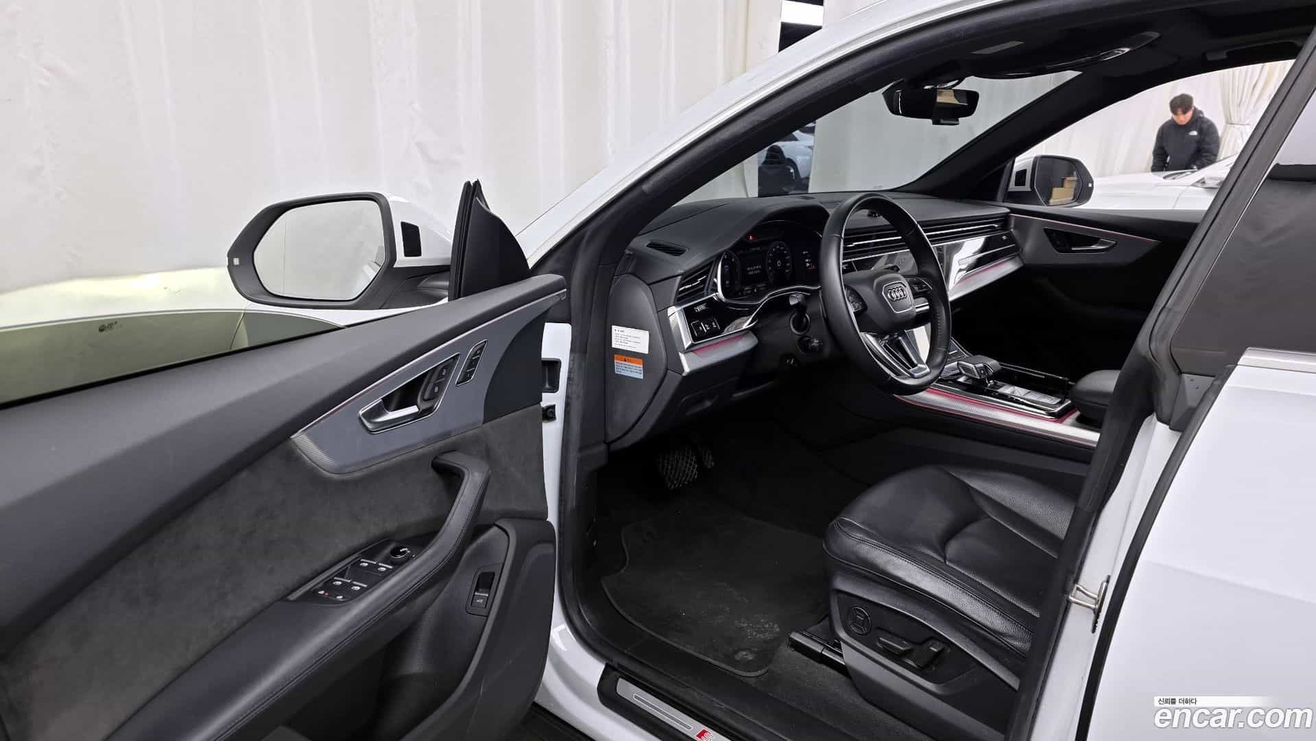 Q8 Audi 2020.6-INNER-010