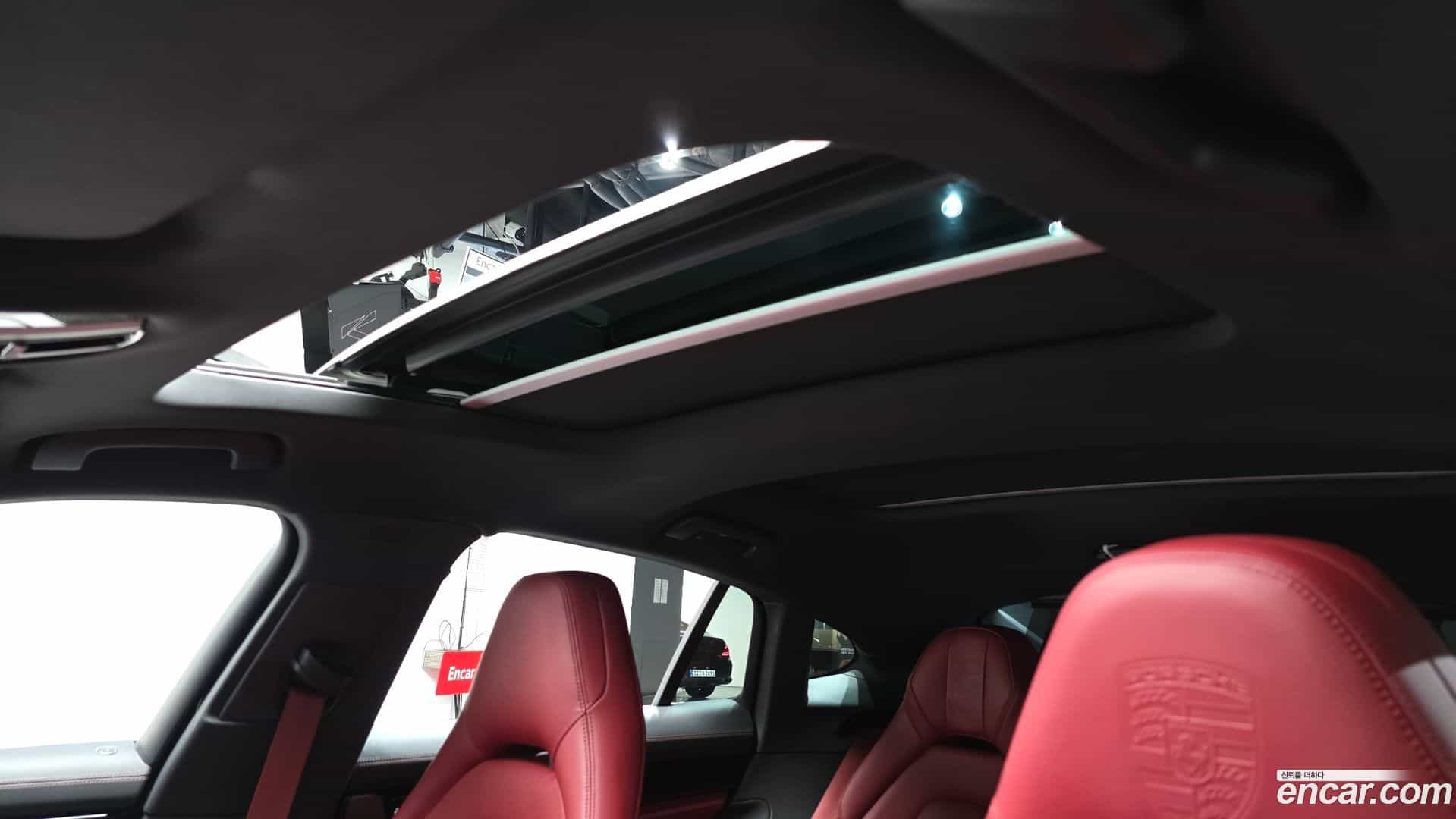 Panamera Porsche 2021.4-OPTION-023