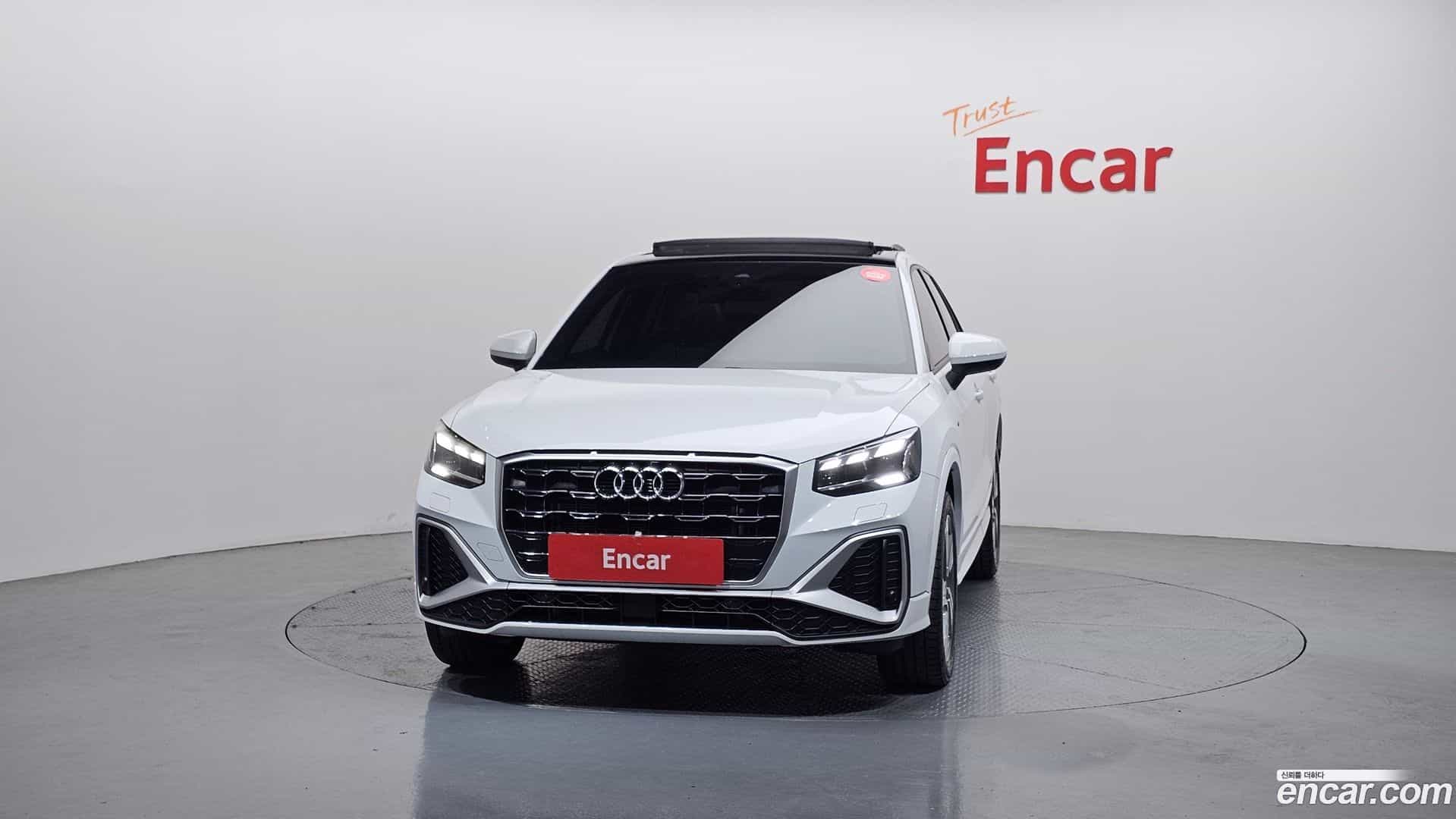 Q2 Audi 2023.11-OUTER-003