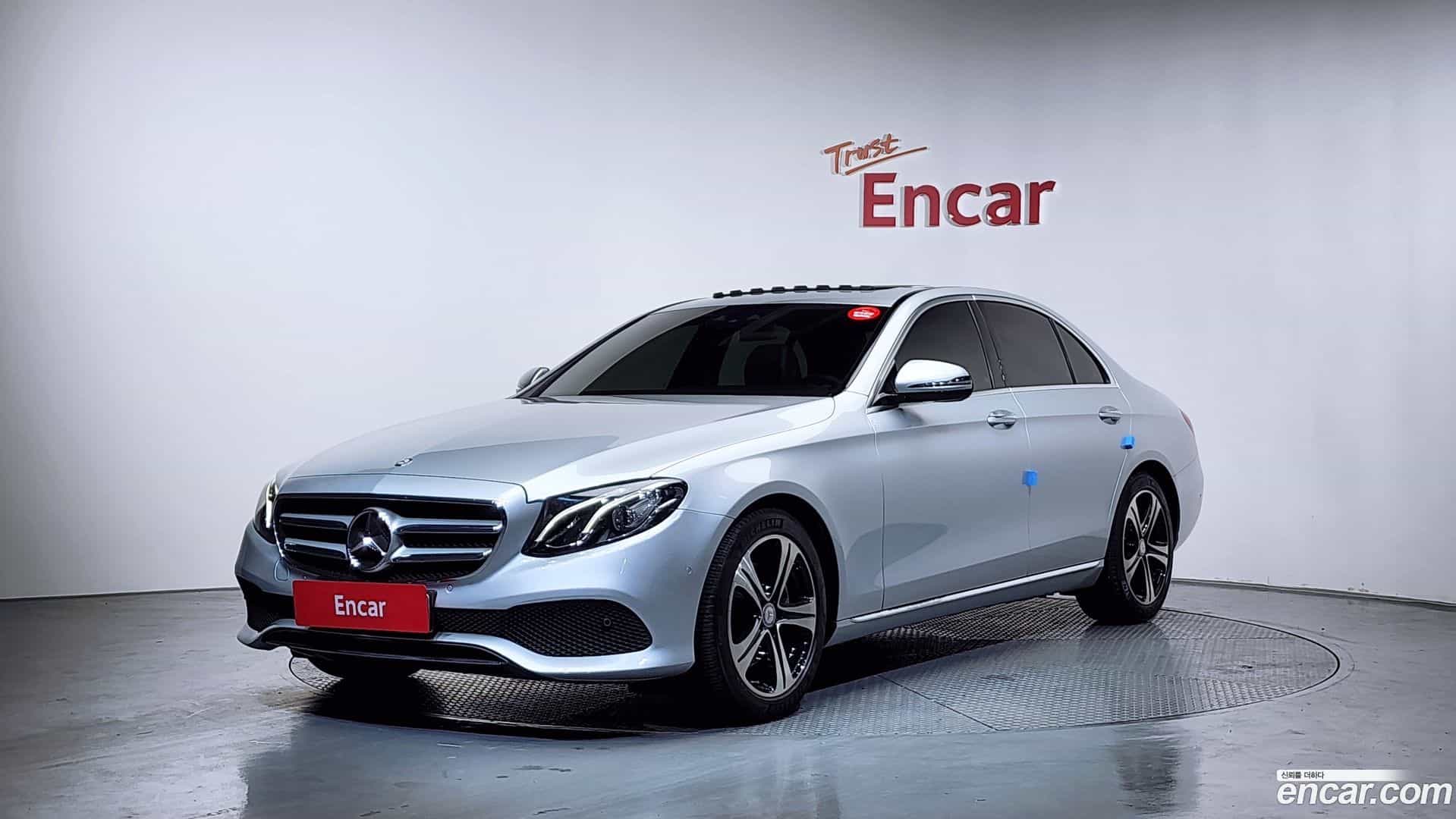 E-Class Mercedes-Benz 2017.1-OUTER-001