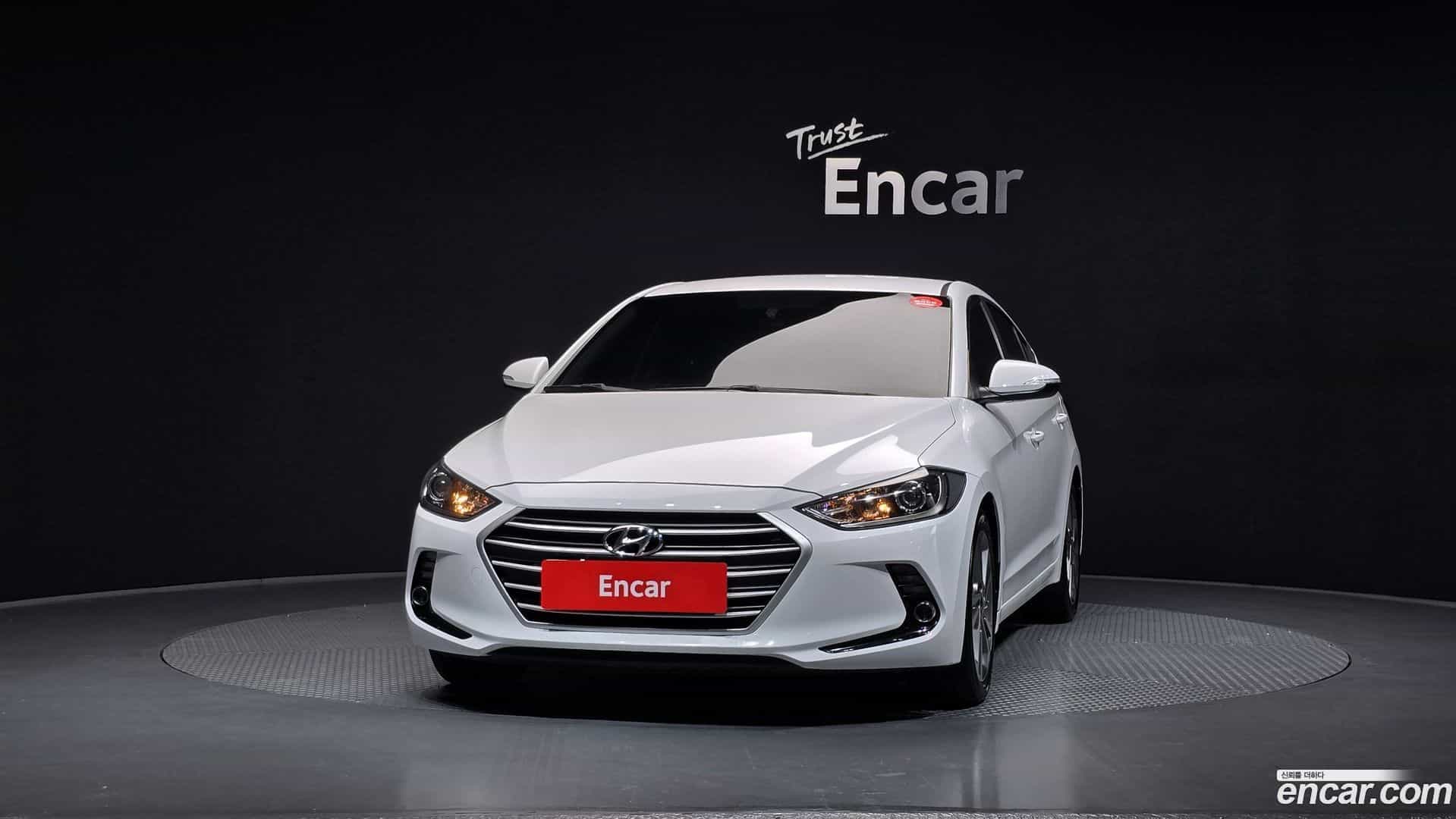 AVANTE Hyundai 2017.9-OUTER-003