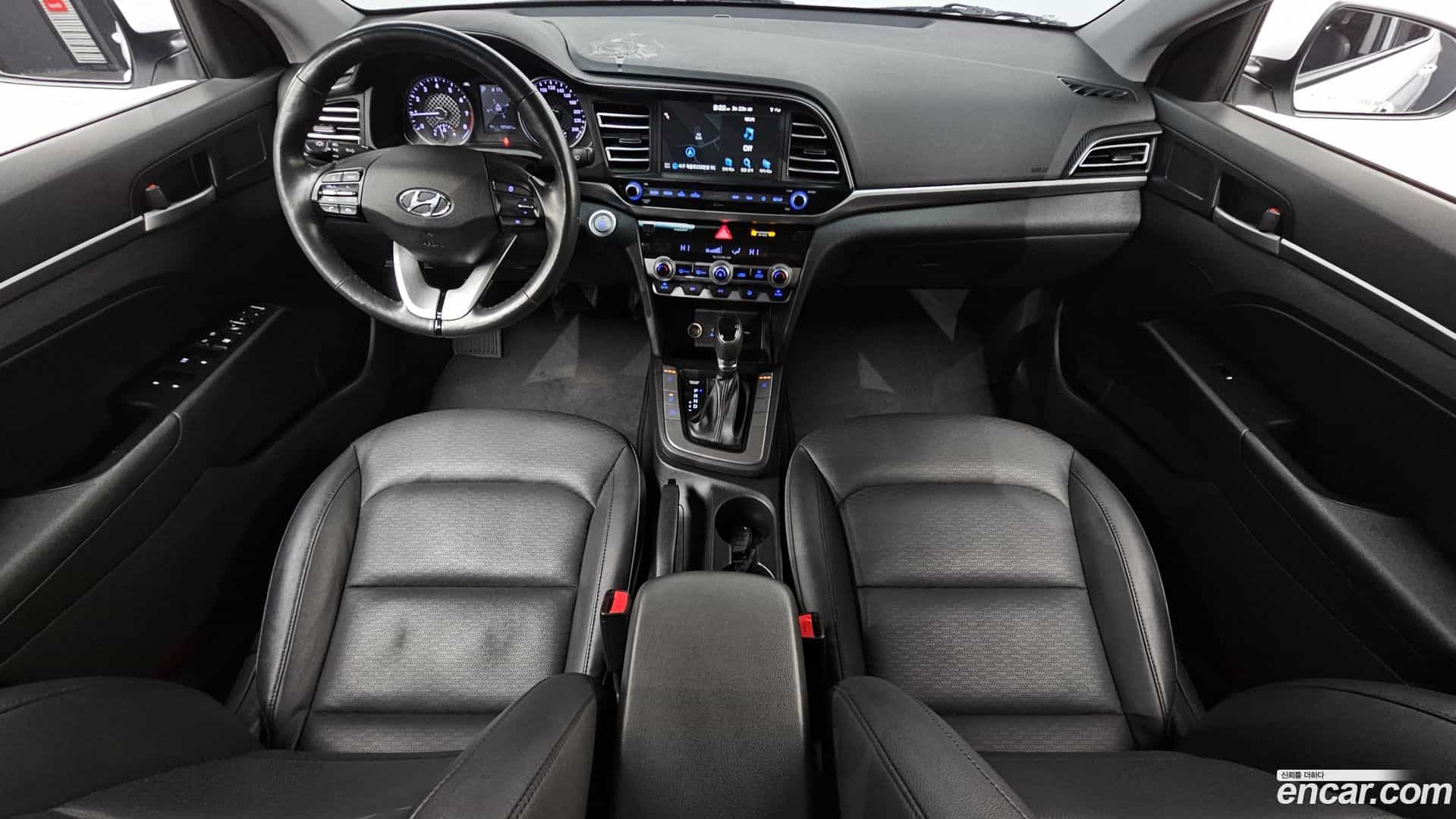 AVANTE Hyundai 2019.7-INNER-007
