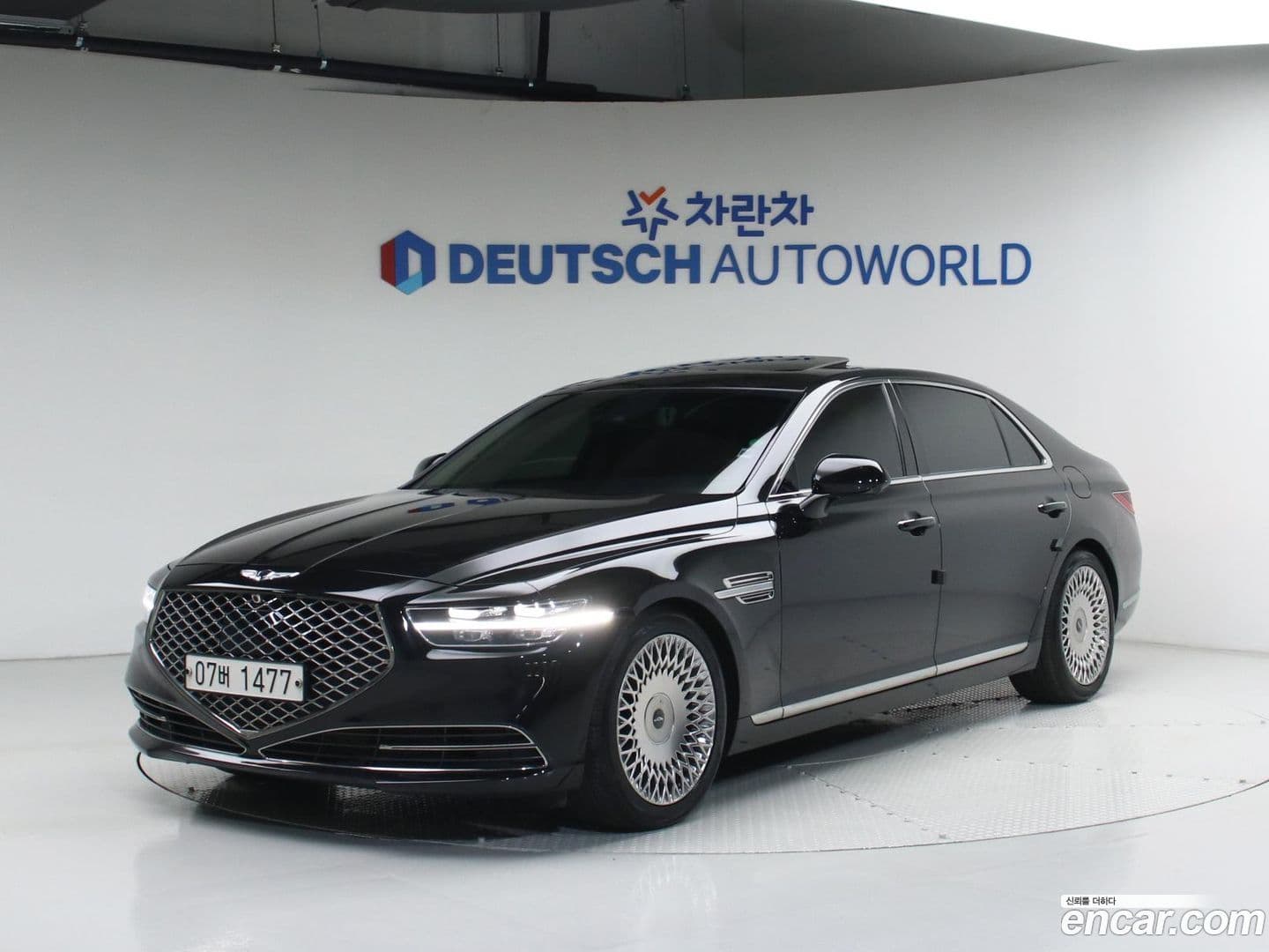 Main__Slider__Photo:G90 Genesis 2019.2-0