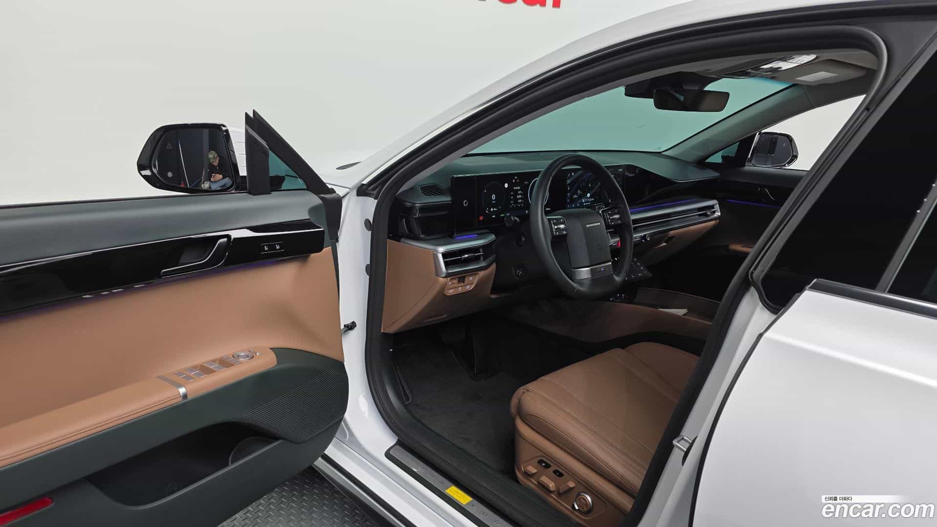Grandeur Hyundai 2025.9-INNER-010