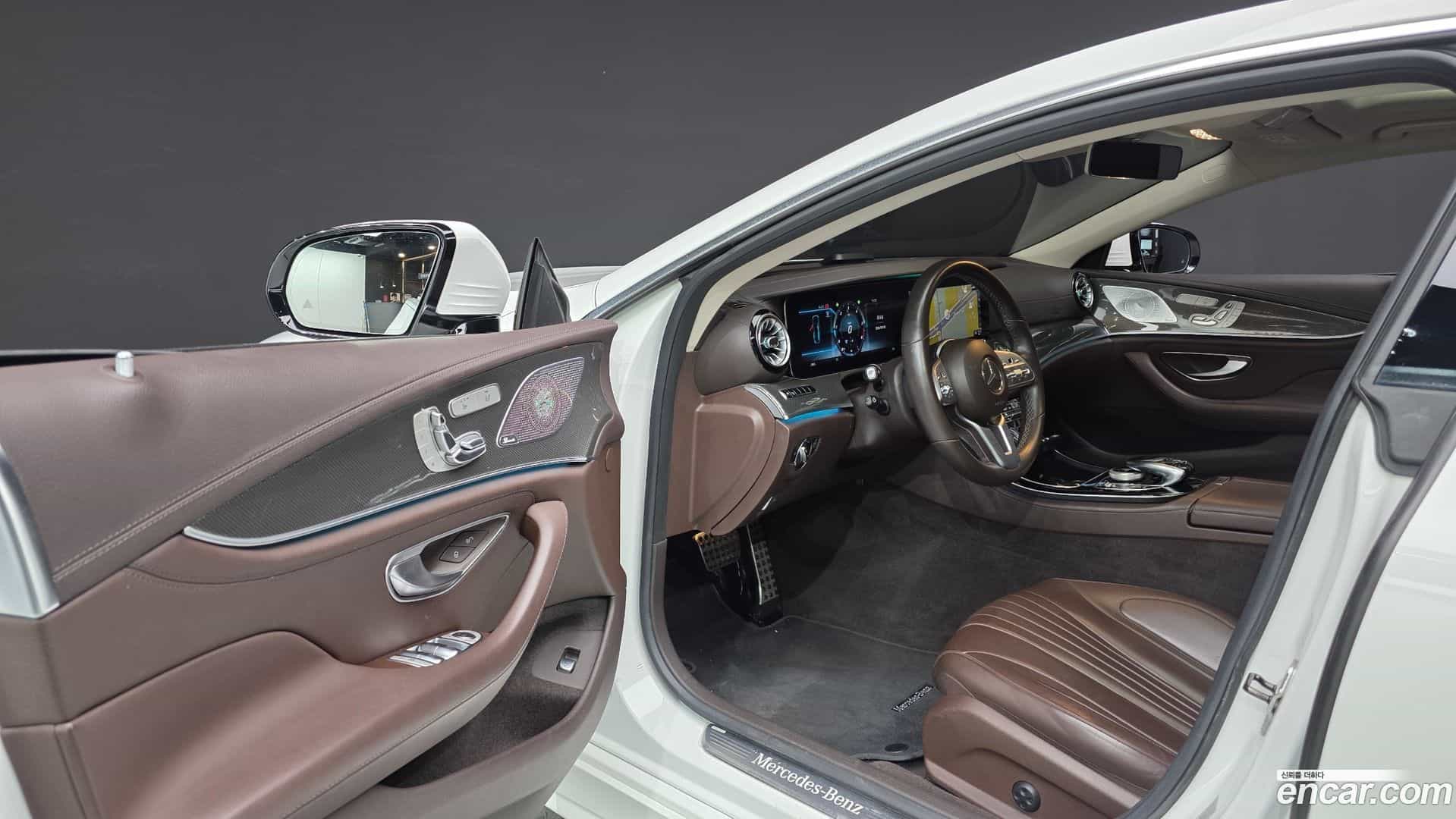 CLS-Class Mercedes-Benz 2020.7-INNER-010
