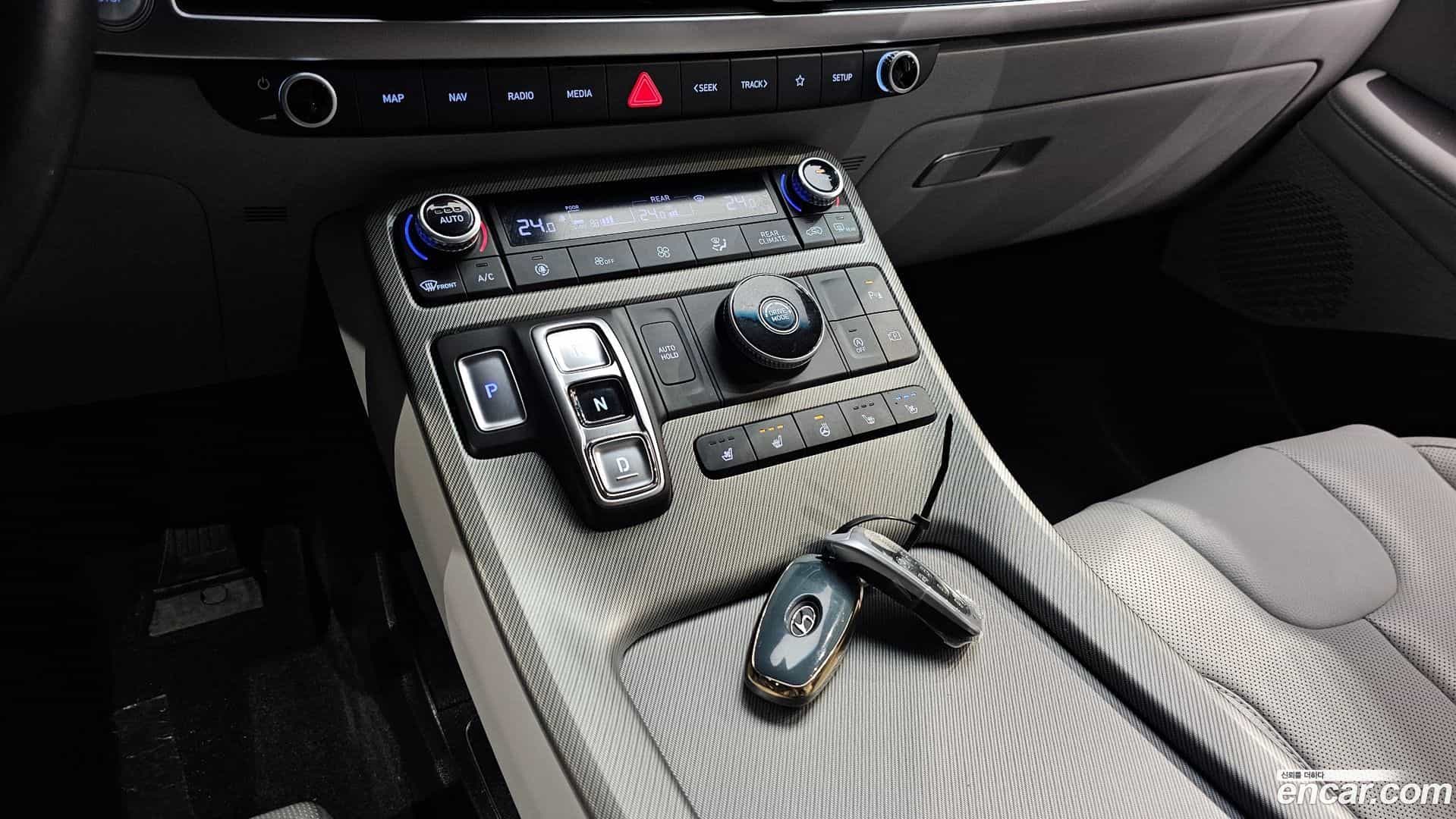 Palisade Hyundai 2023.8-INNER-009