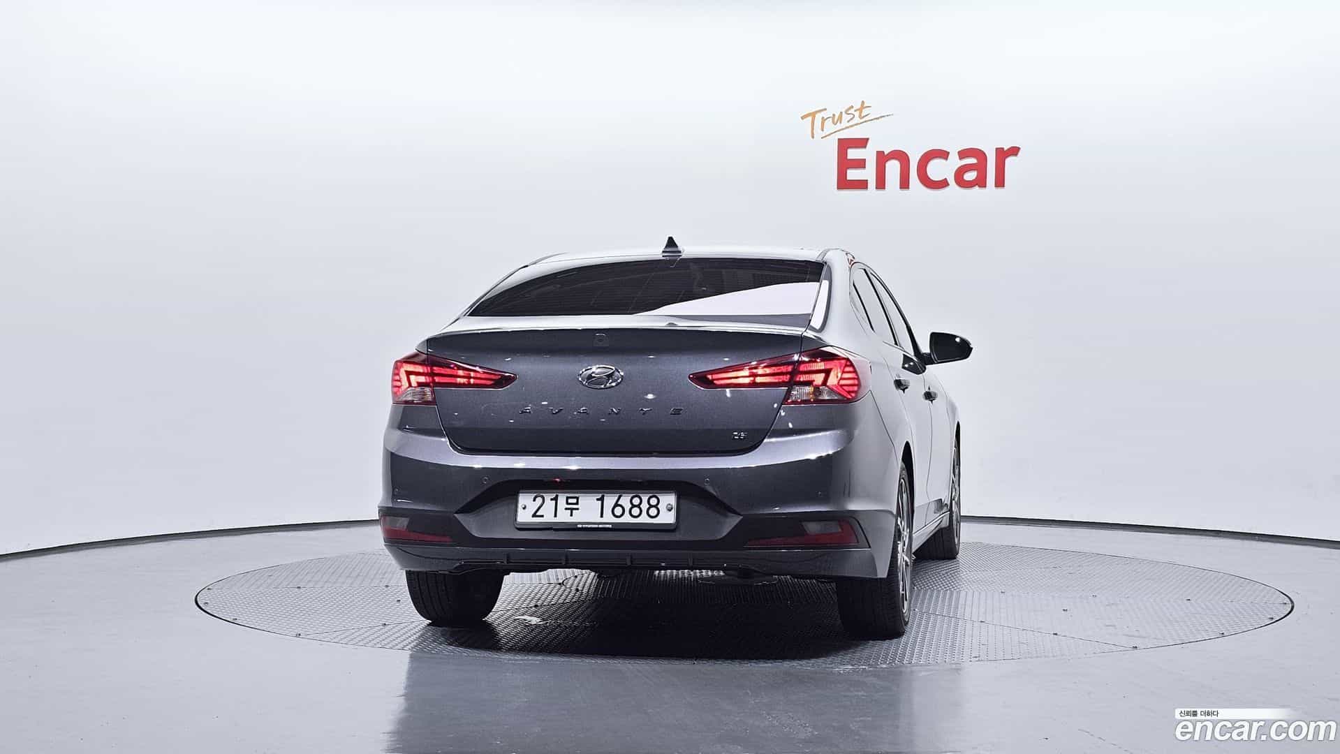 AVANTE Hyundai 2019.5-OUTER-004