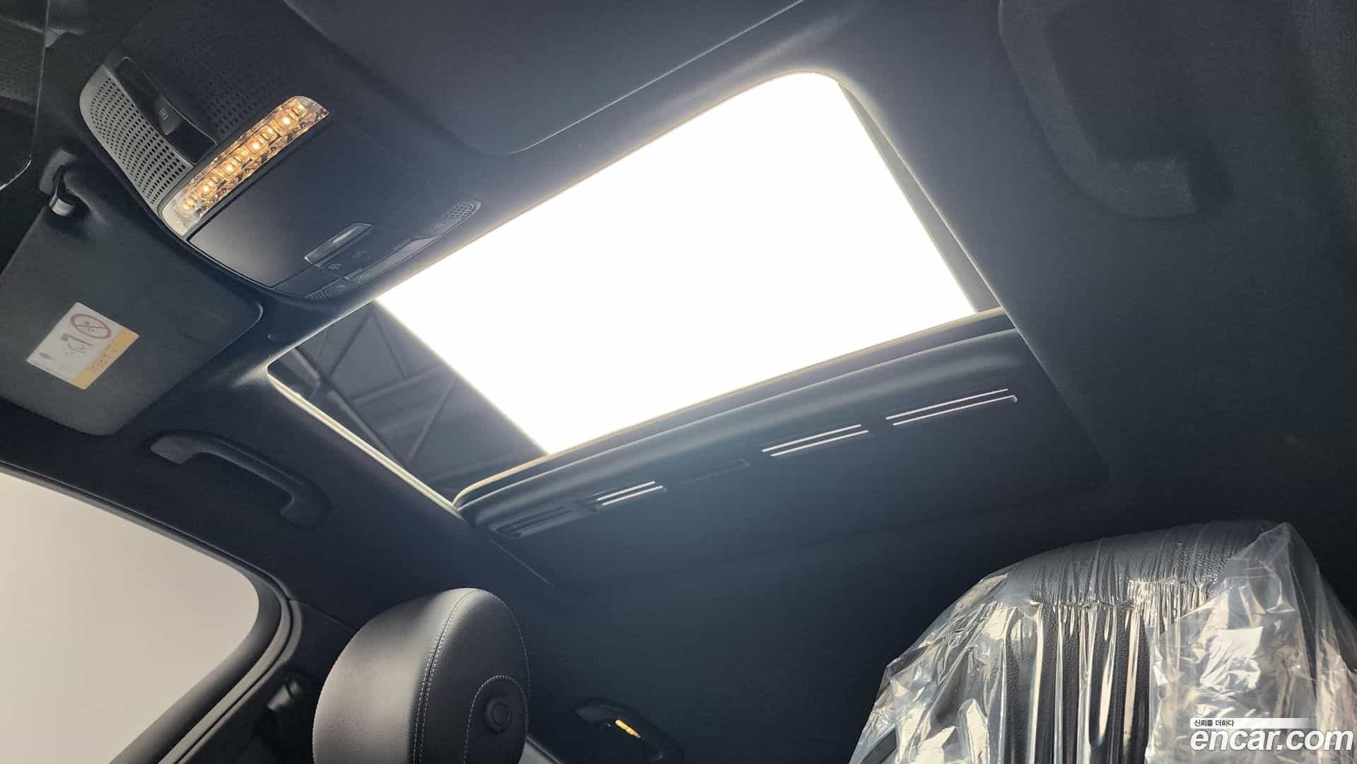 GLC-Class Mercedes-Benz 2021.8-OPTION-023
