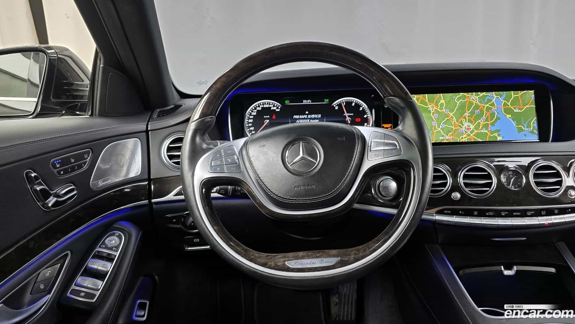 S-Class Mercedes-Benz 2015.10-OPTION-017