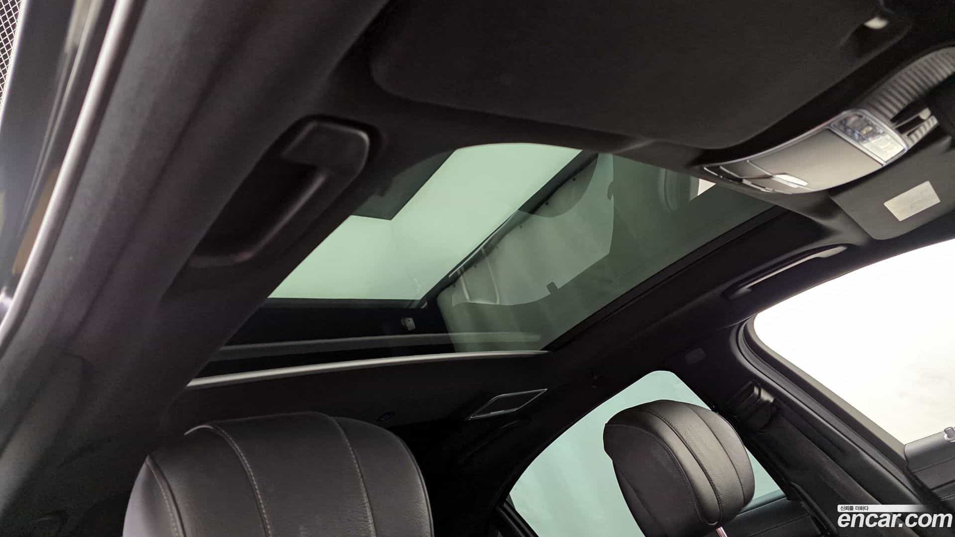 S-Class Mercedes-Benz 2015.10-OPTION-021
